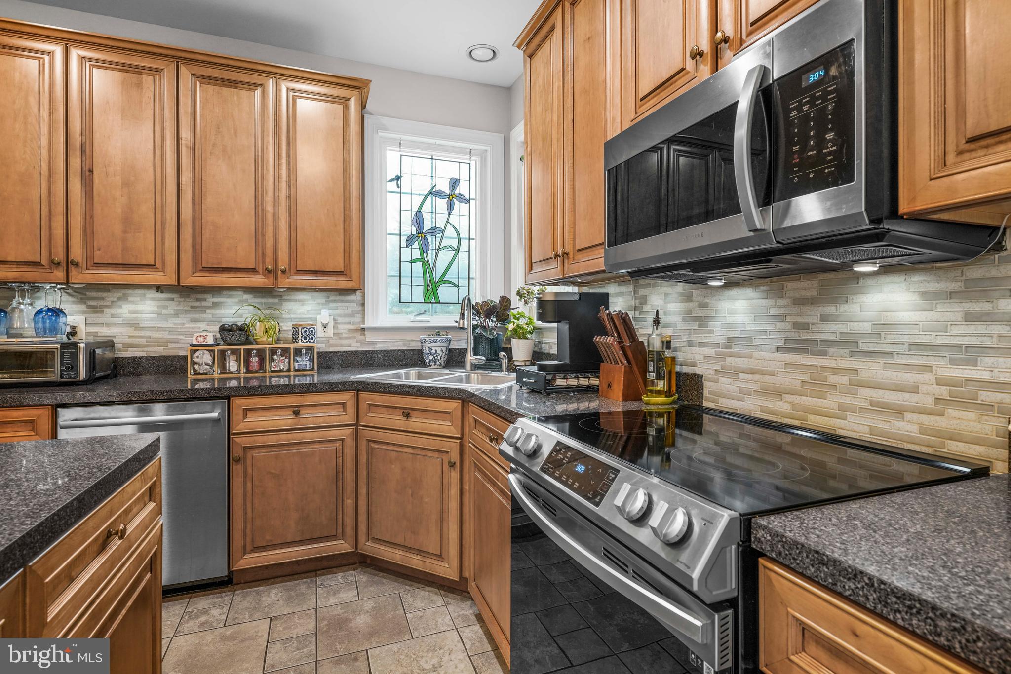 3160 BLACKBERRY LANE