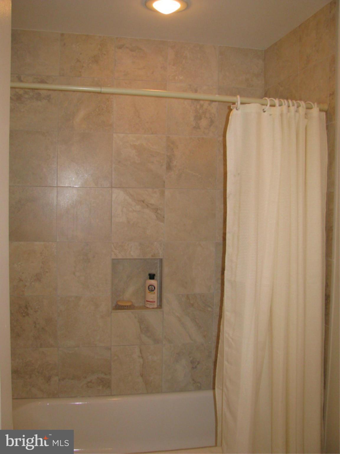 CHANTILLY FARM - Residential