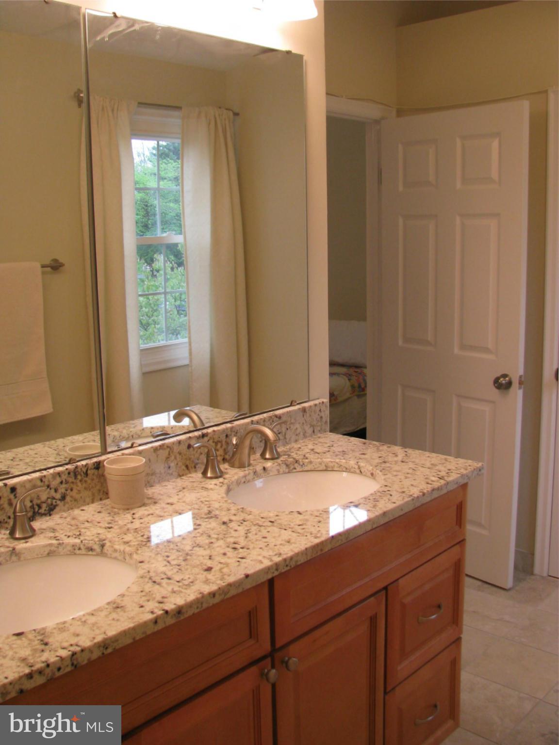 CHANTILLY FARM - Residential