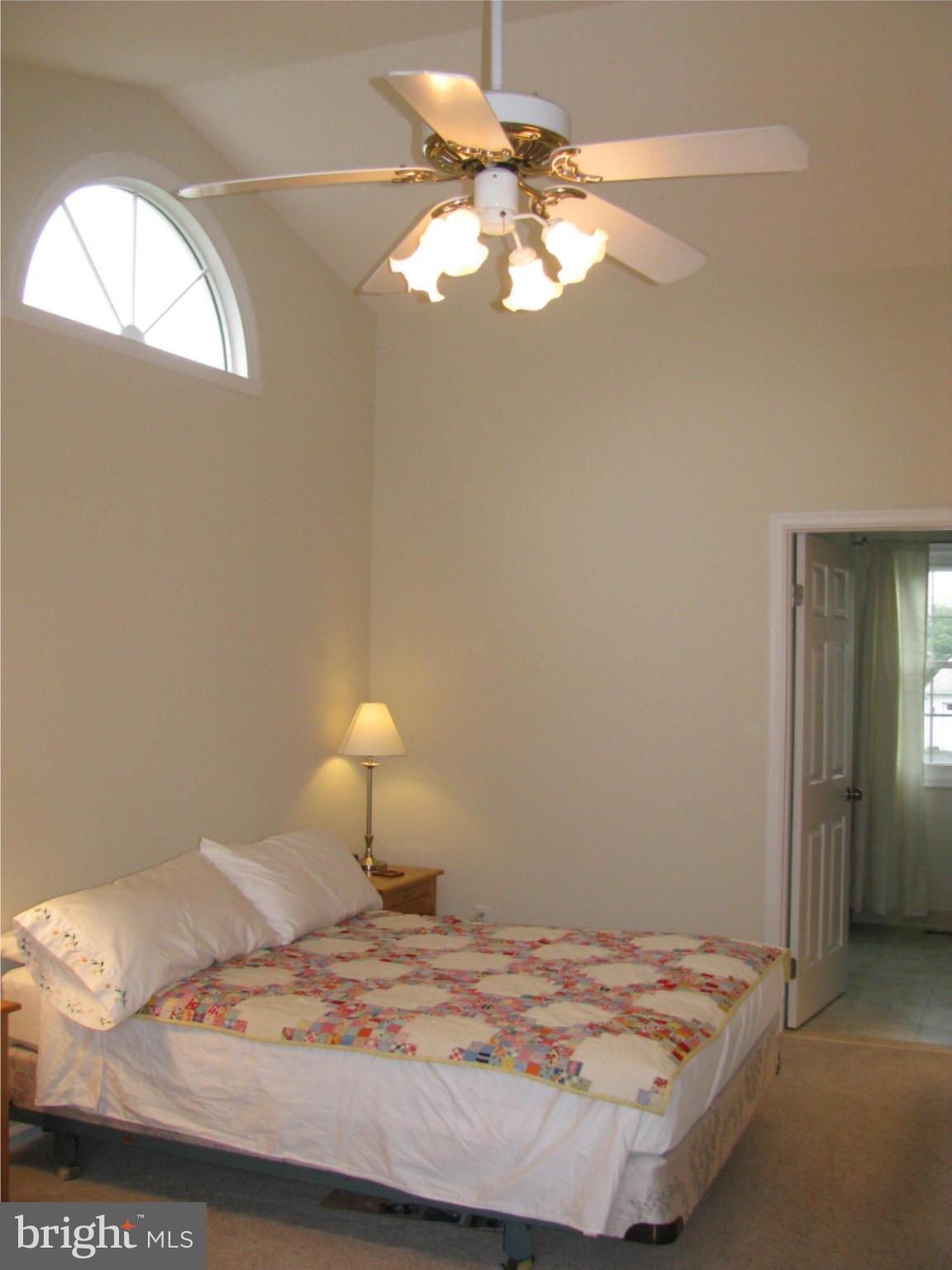 CHANTILLY FARM - Residential