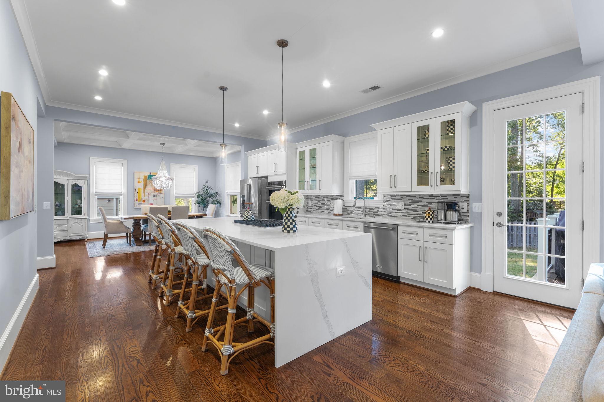 VIENNA WOODS - Residential