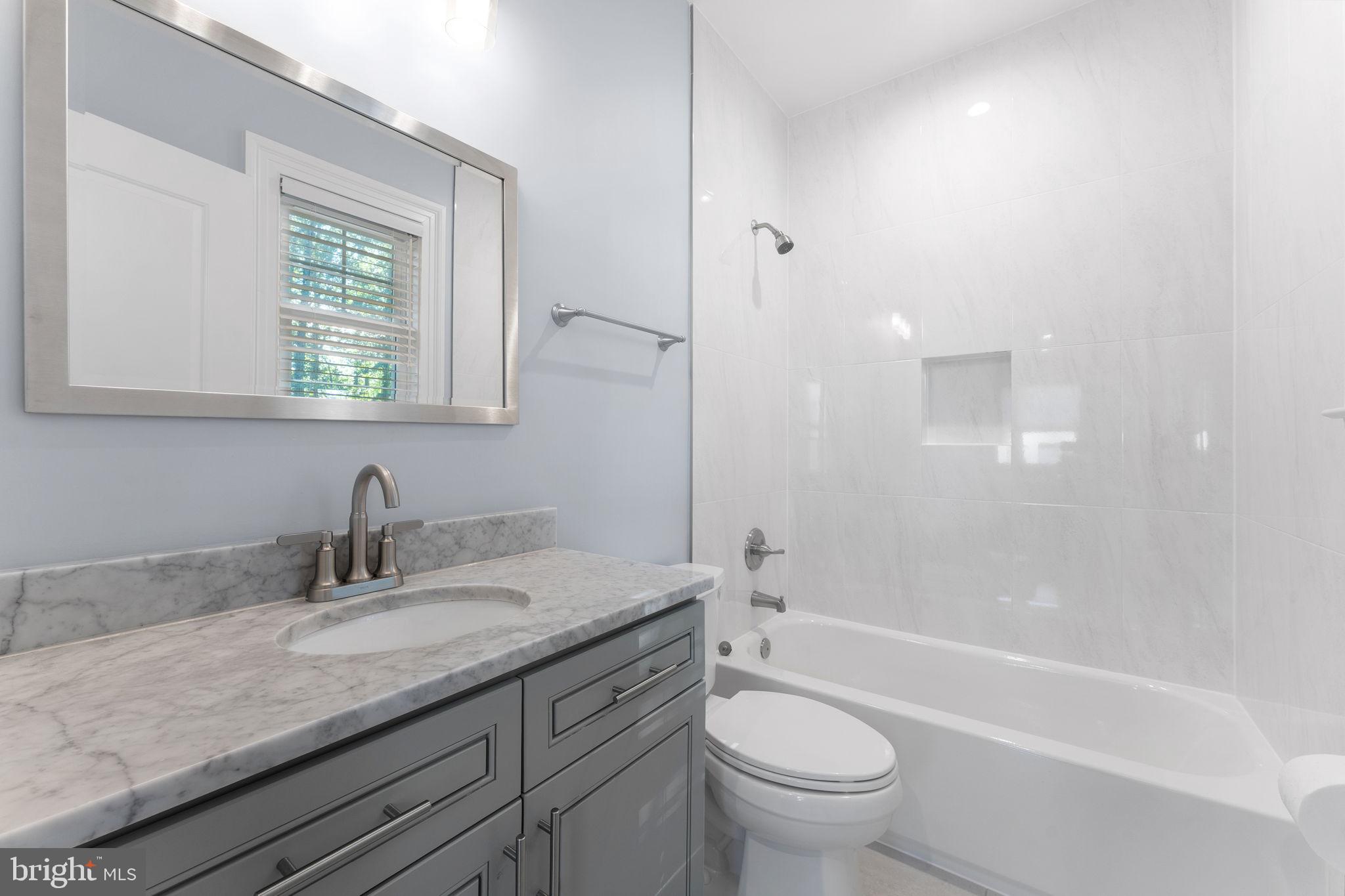 VIENNA WOODS - Residential