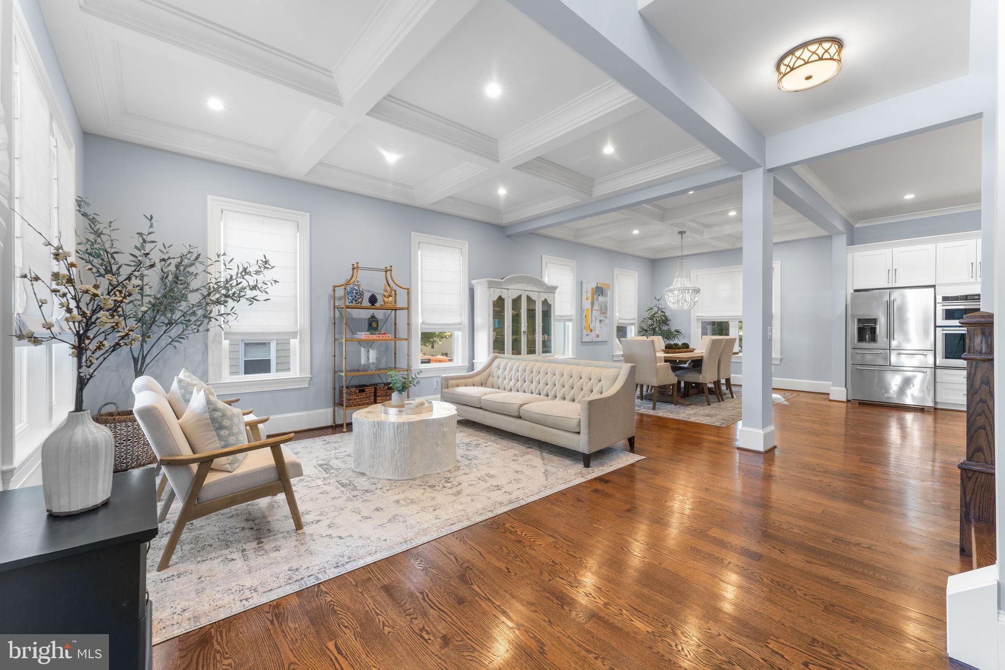 VIENNA WOODS - Residential