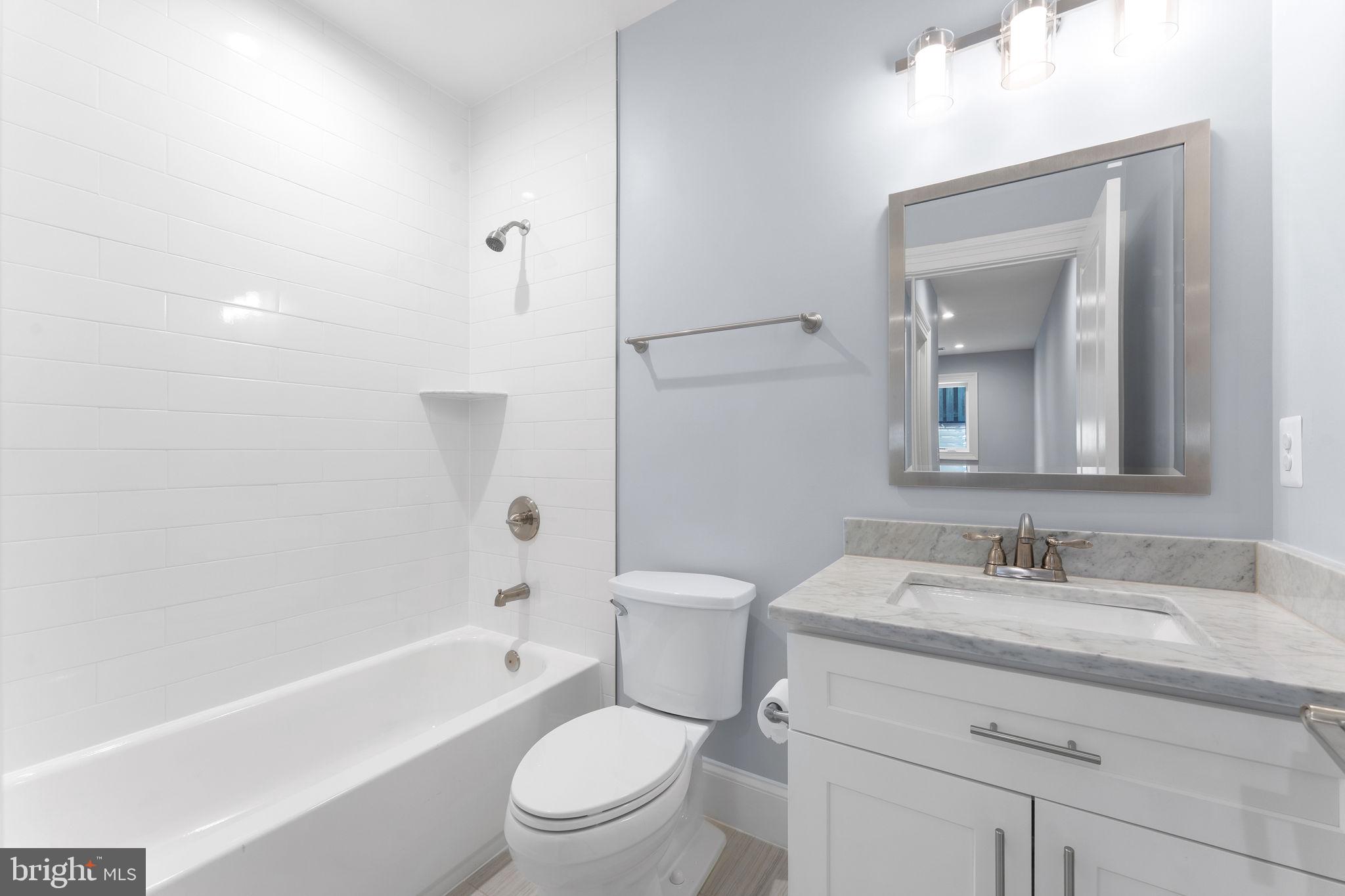 VIENNA WOODS - Residential