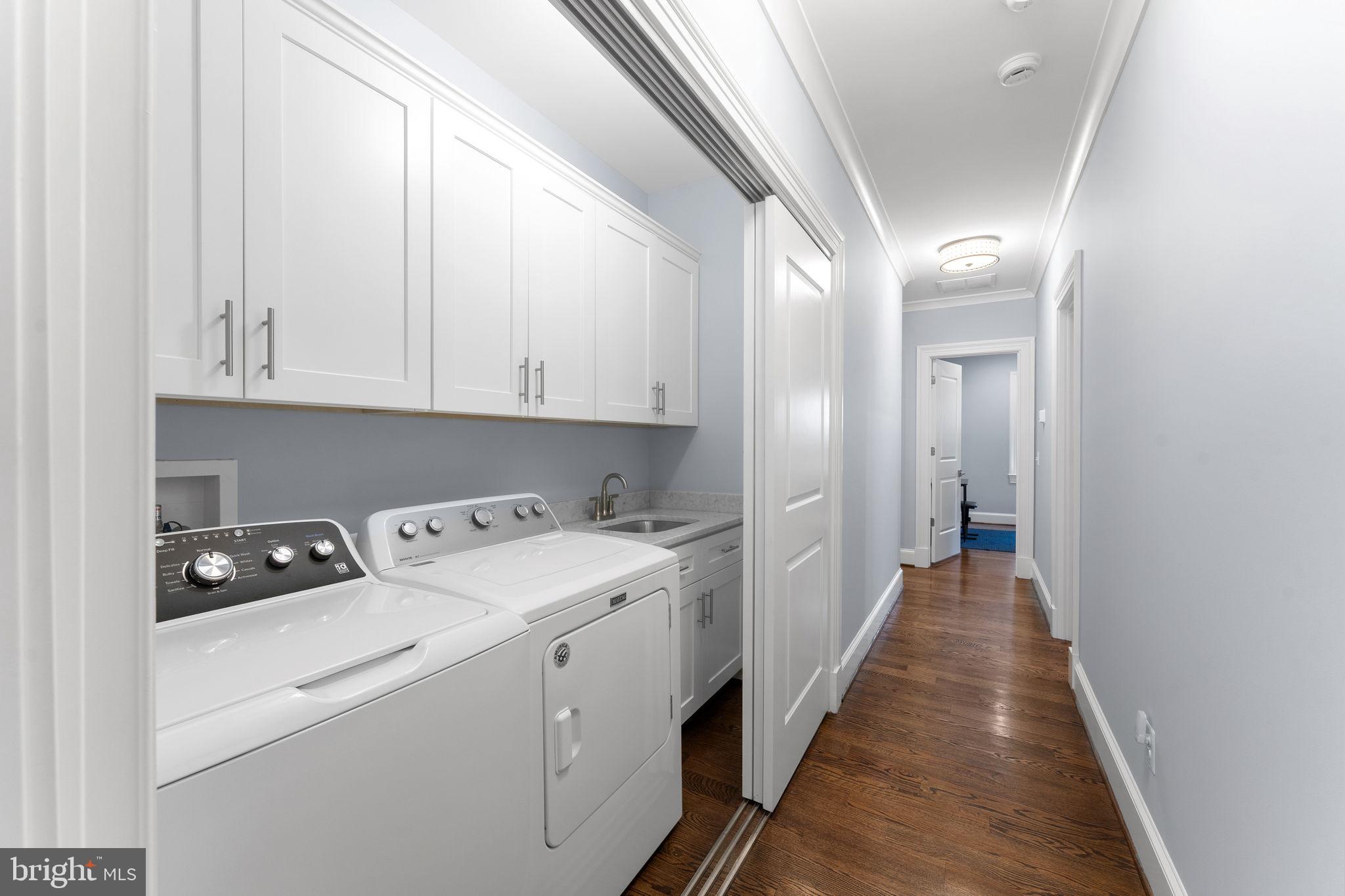 VIENNA WOODS - Residential