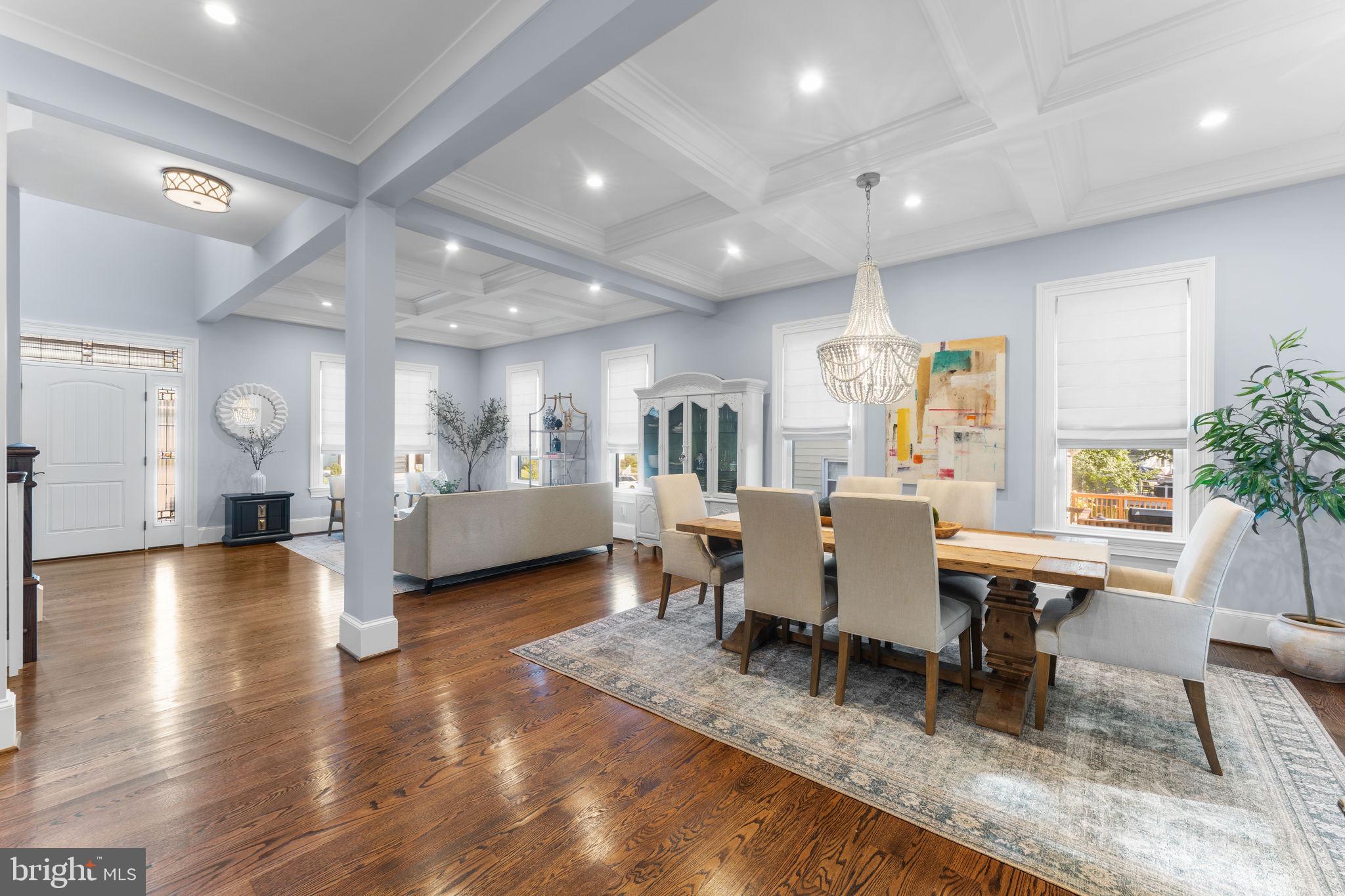 VIENNA WOODS - Residential