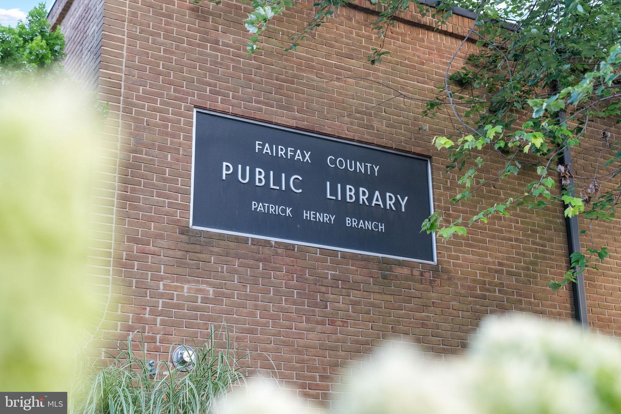 VIENNA WOODS - Residential