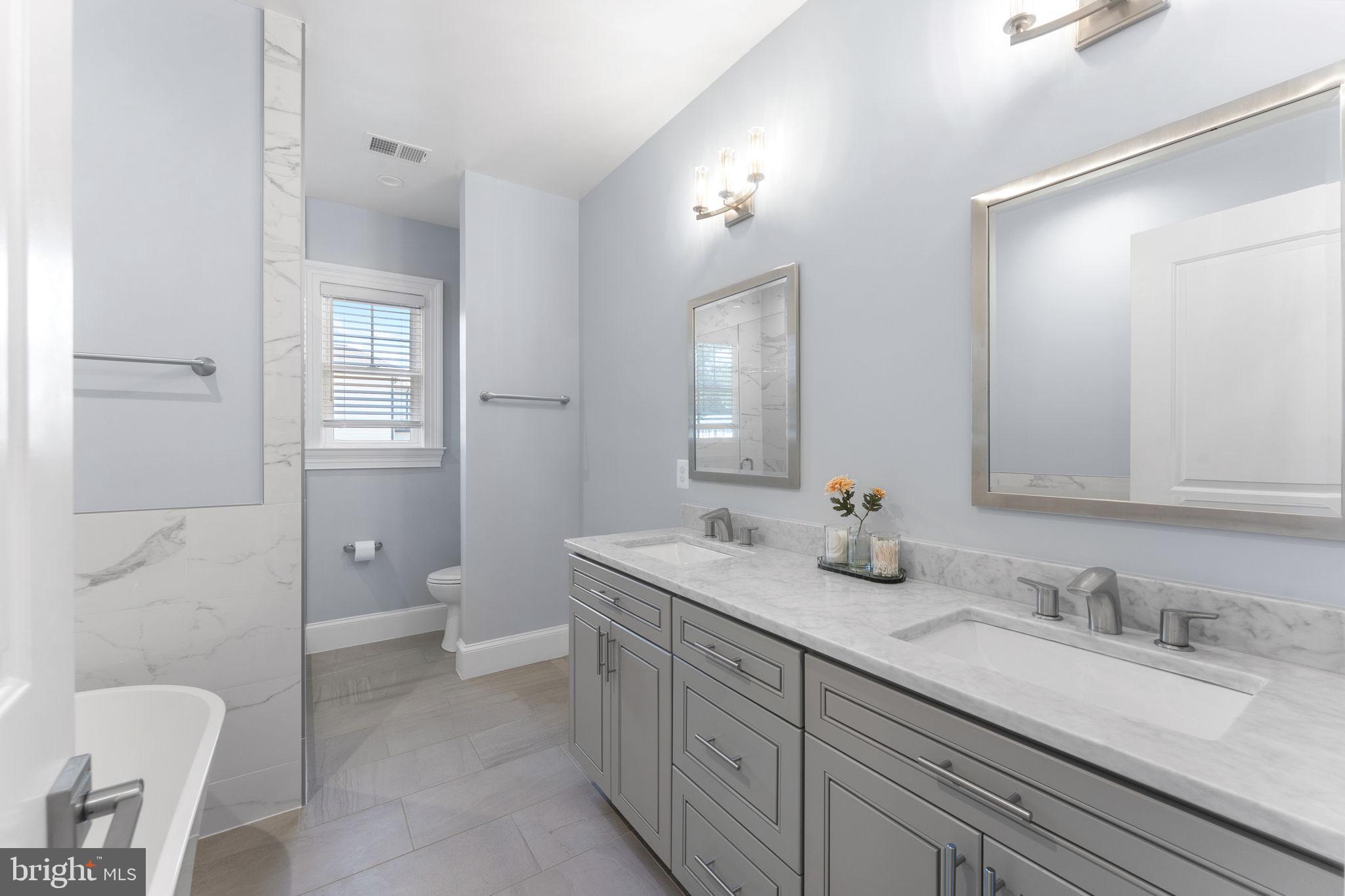 VIENNA WOODS - Residential