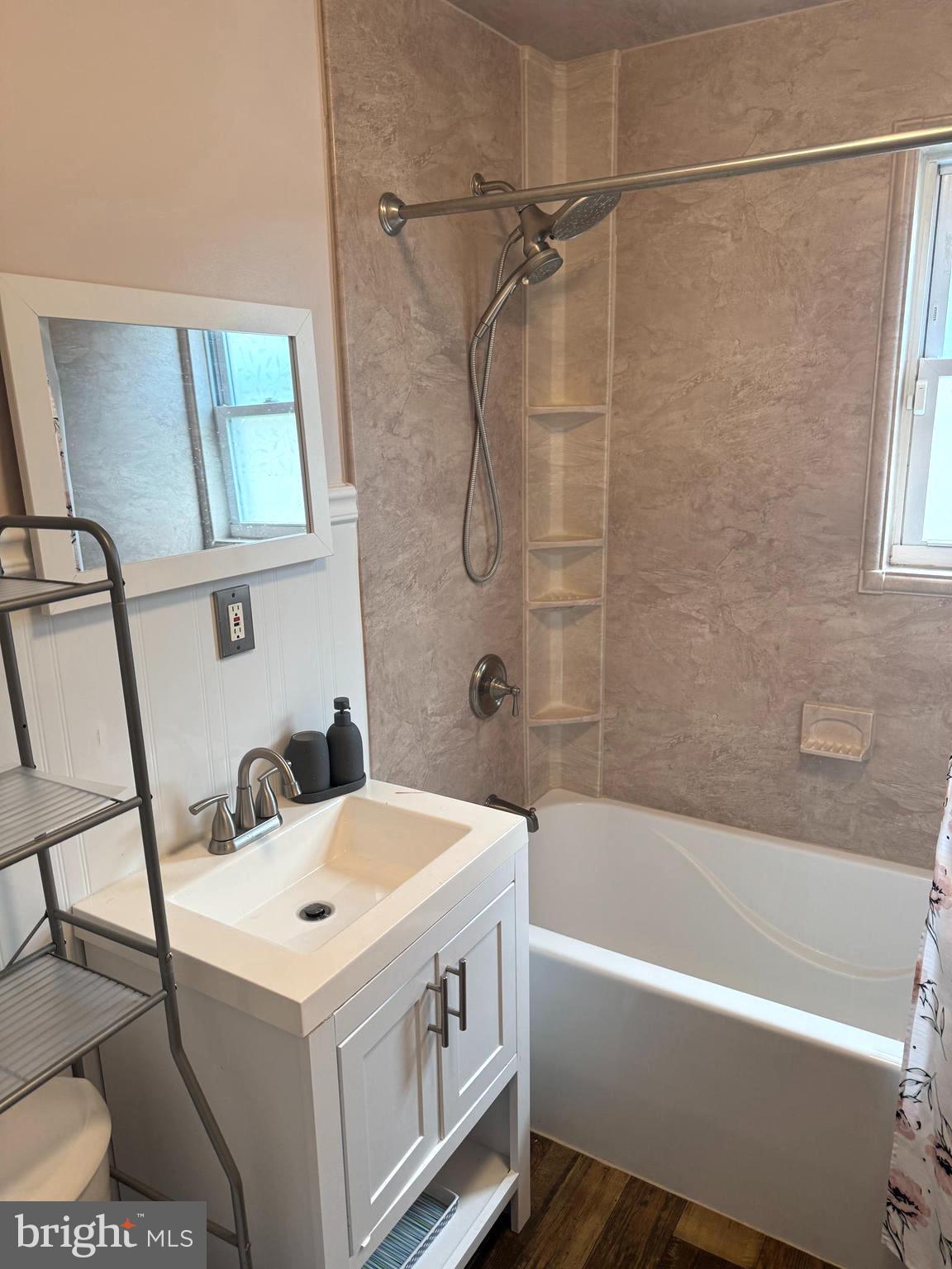 OVERLEA - Residential