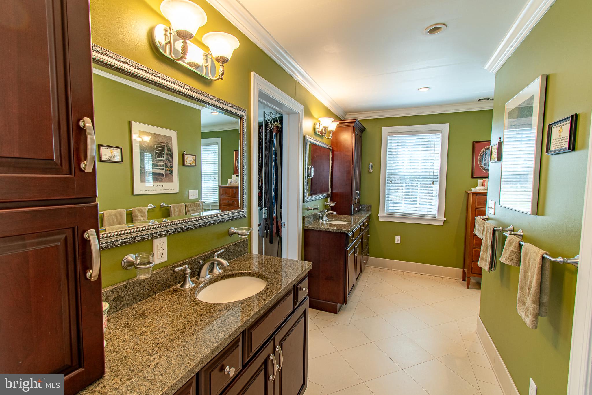 ELSTON SHORES - Residential