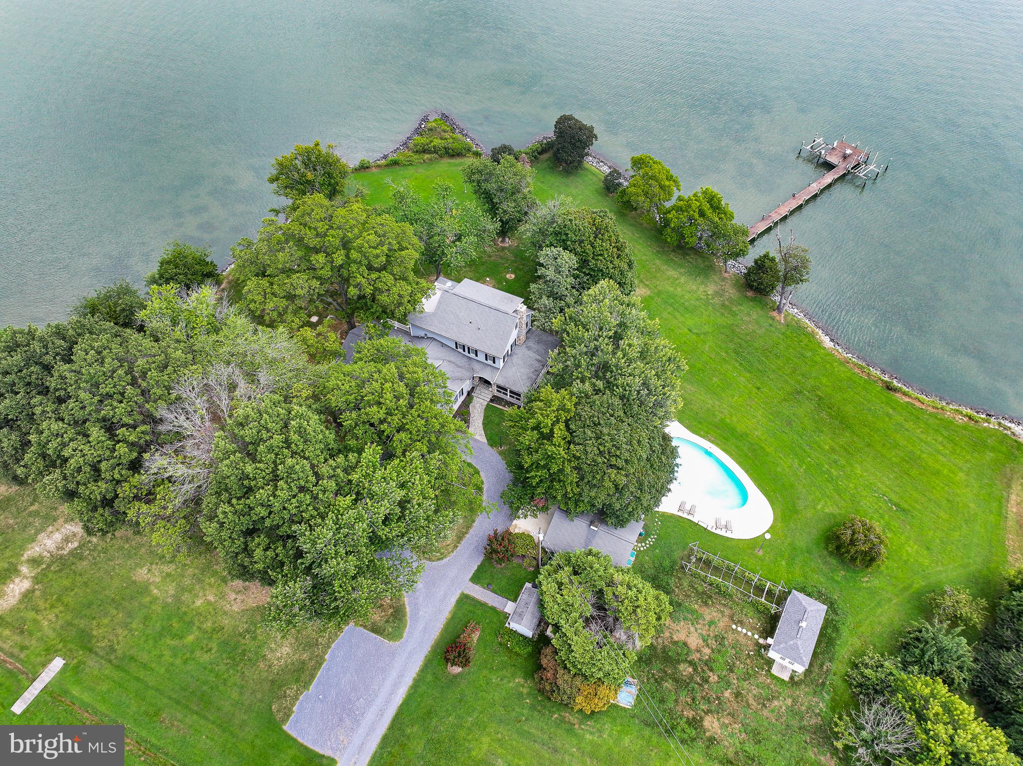 ELSTON SHORES - Residential