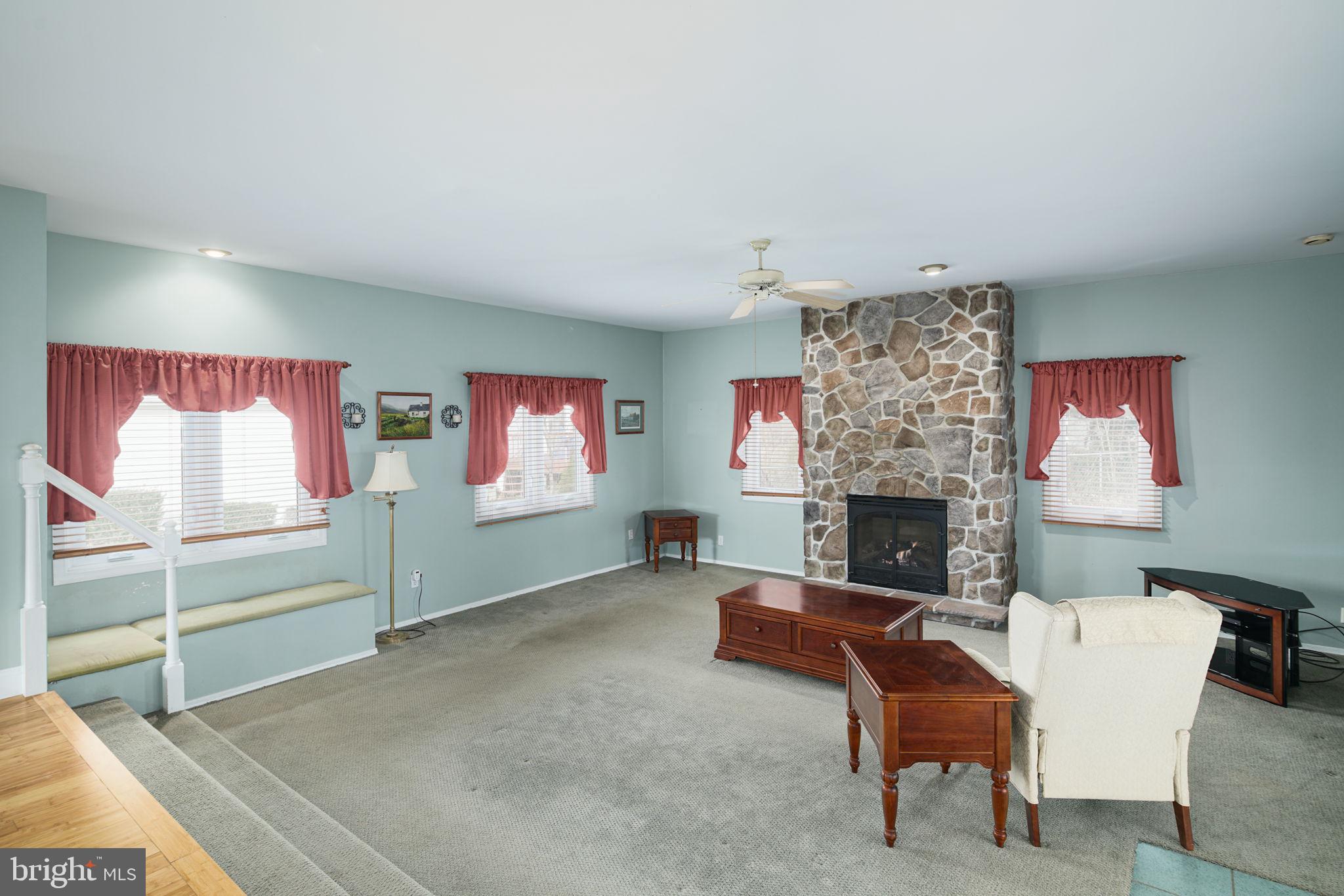 ROSEWOOD PARK - Residential