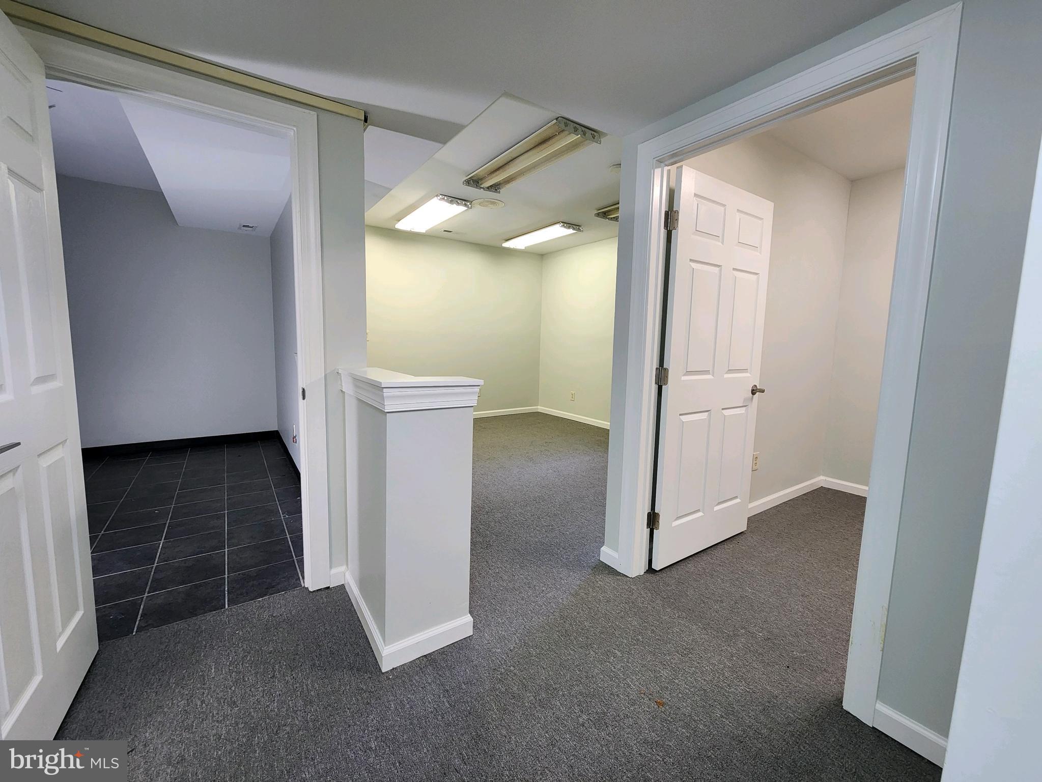 920 LAWN AVENUE 2
