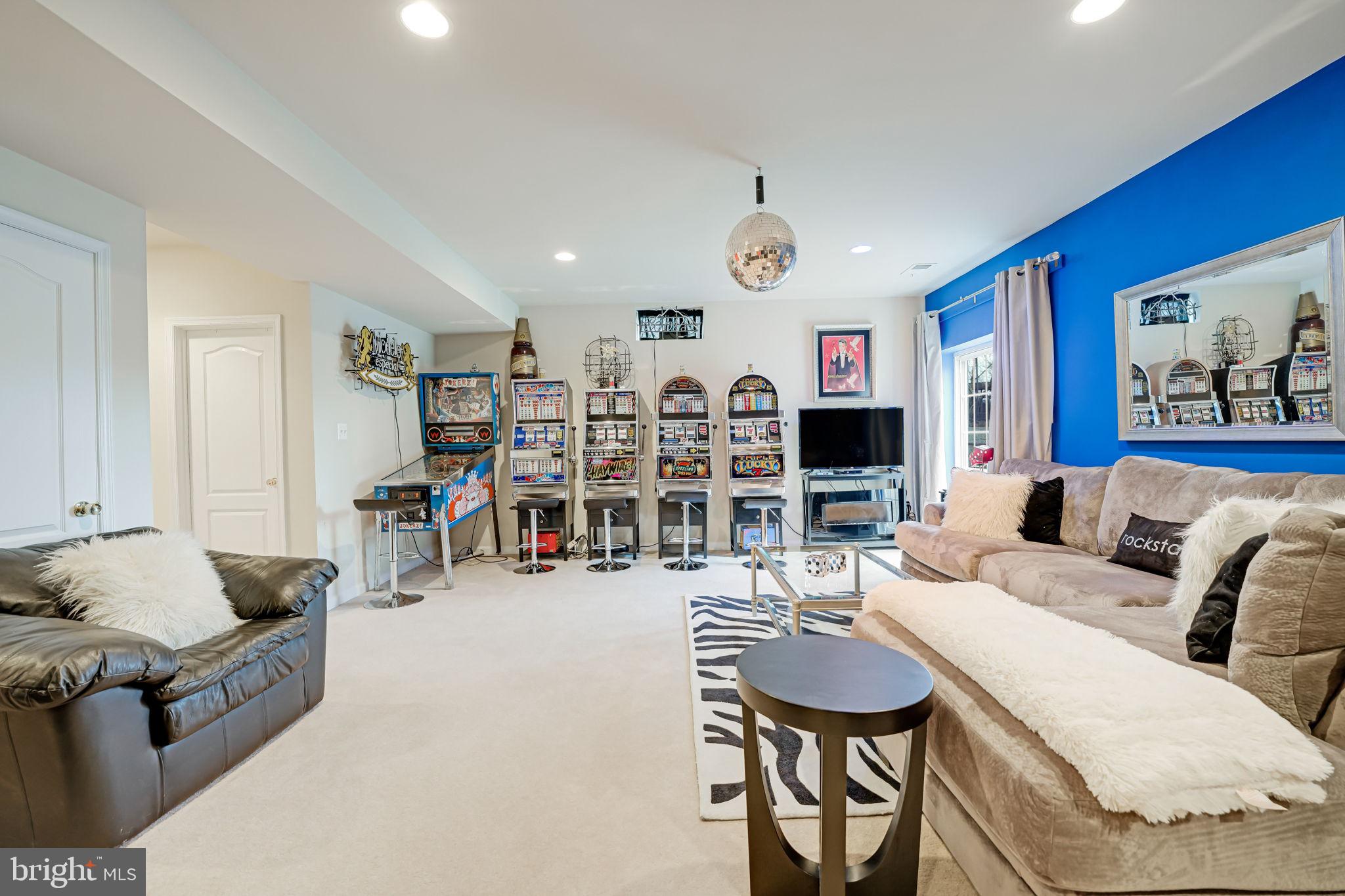 STAFFORD LAKES VILLAGE - Residential