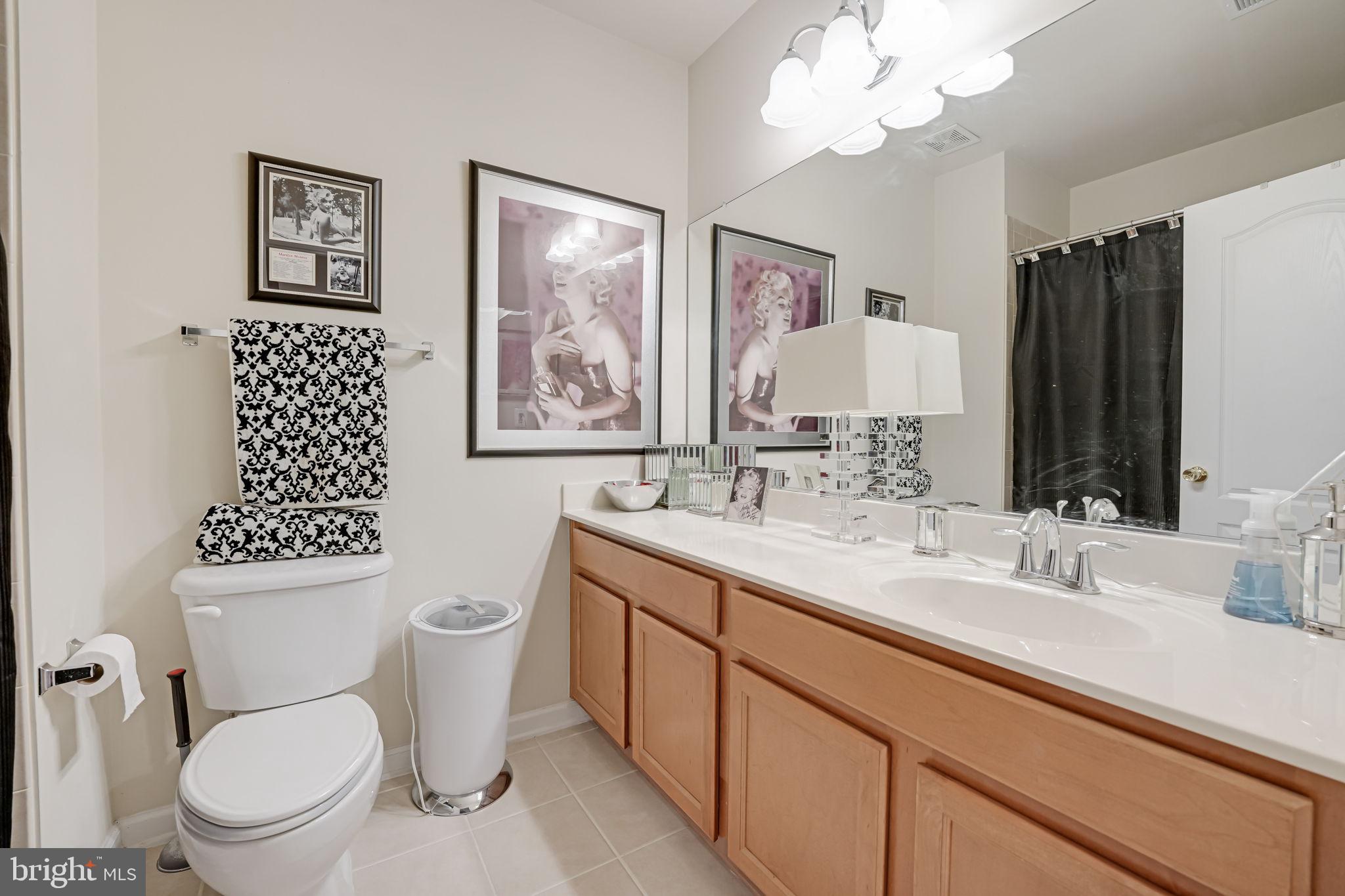 STAFFORD LAKES VILLAGE - Residential