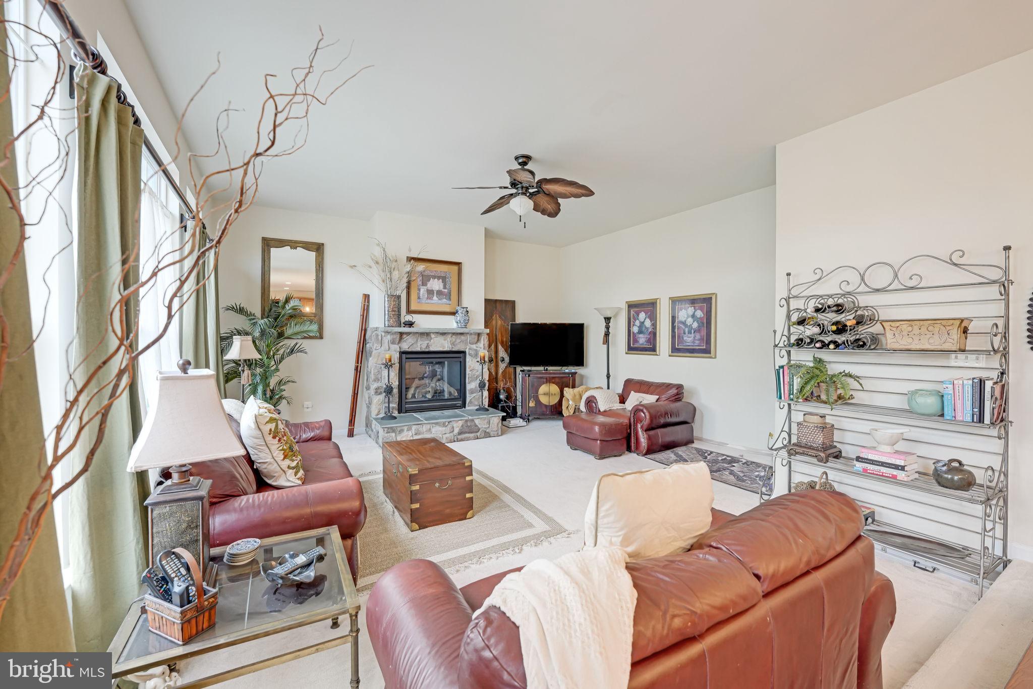 STAFFORD LAKES VILLAGE - Residential