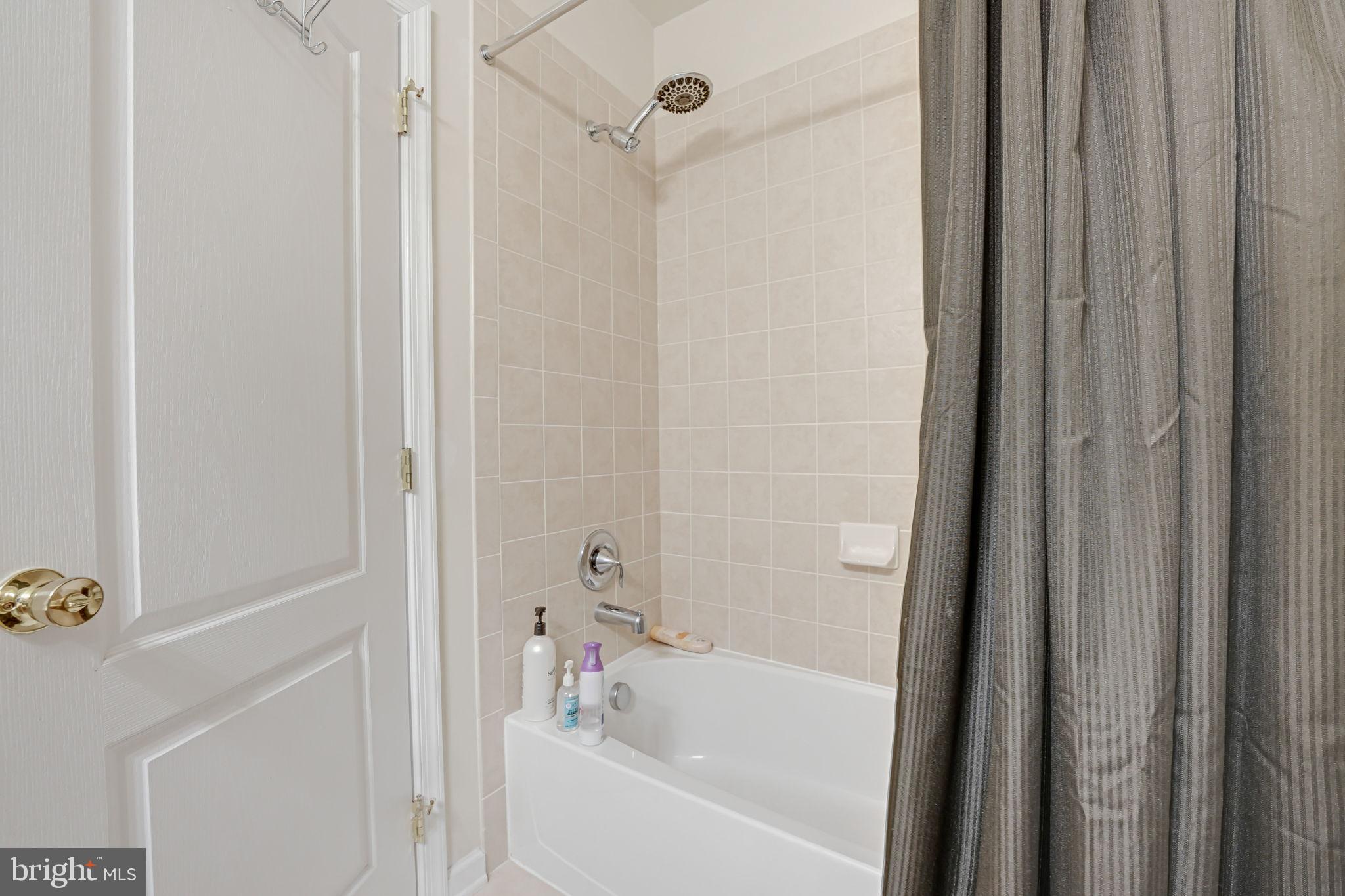 STAFFORD LAKES VILLAGE - Residential