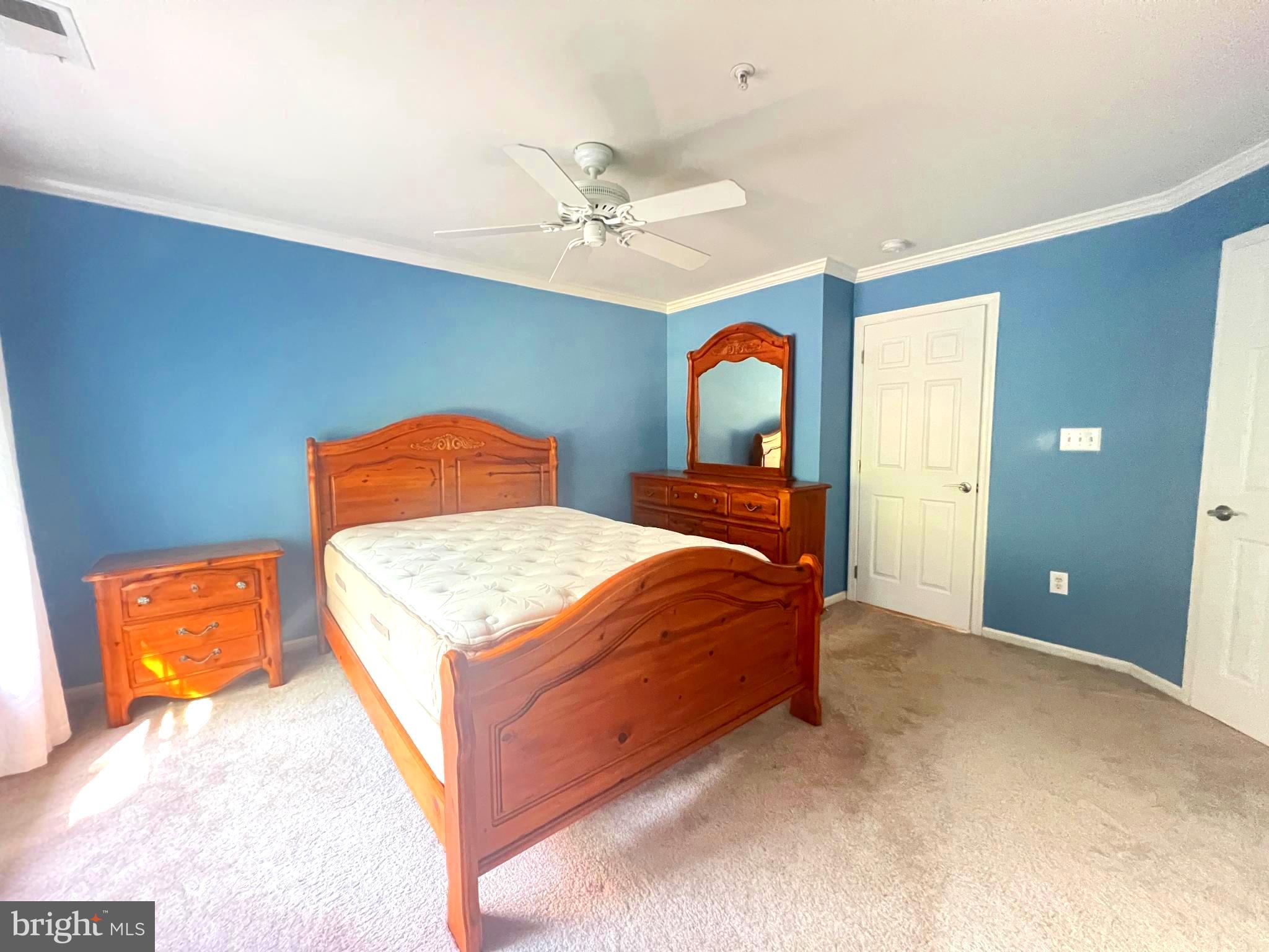 KINGSVIEW VILLAGE - Residential Lease