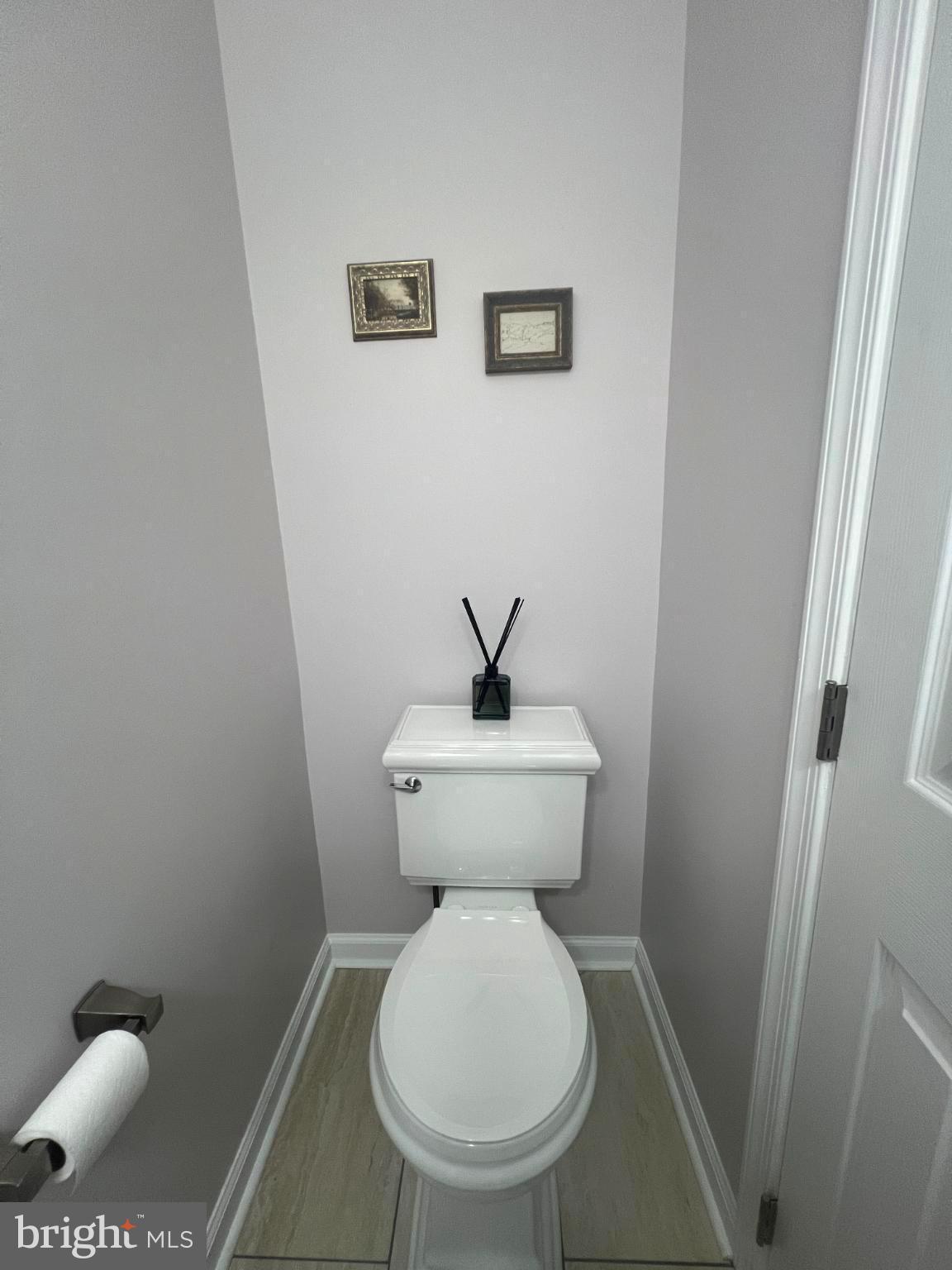 KINGSVIEW VILLAGE - Residential Lease