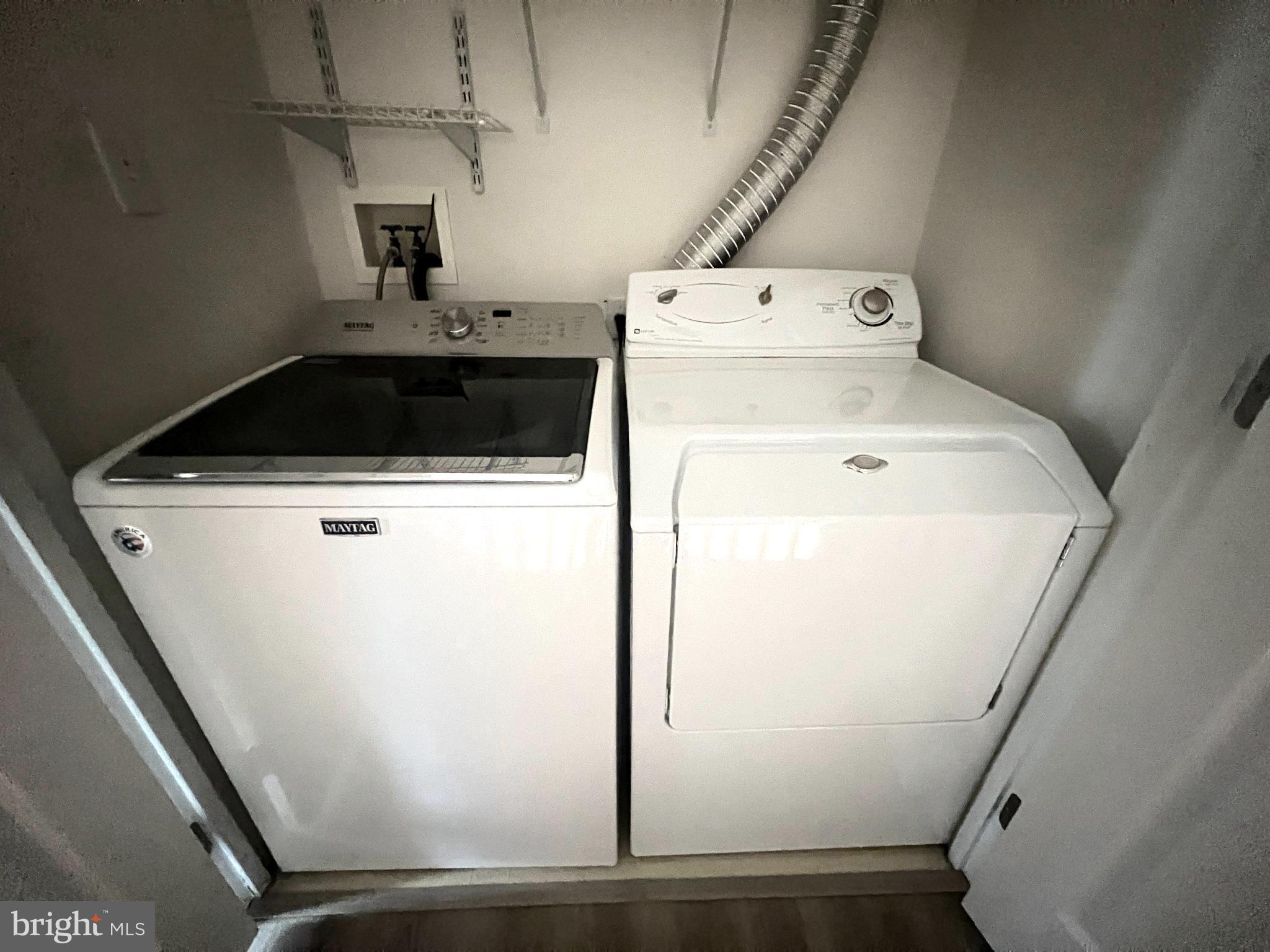 KINGSVIEW VILLAGE - Residential Lease