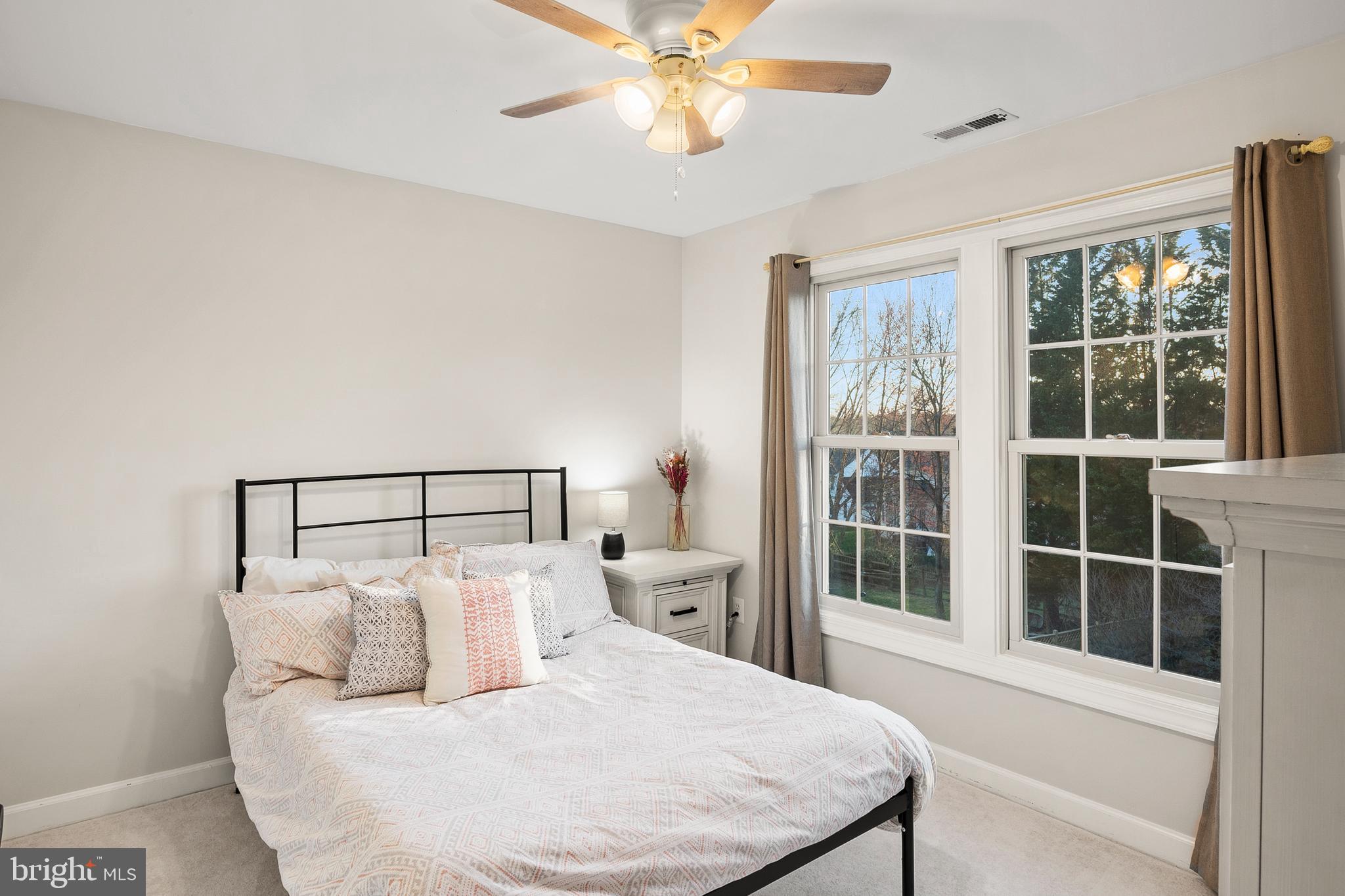 KINGS BRIDGE - Residential