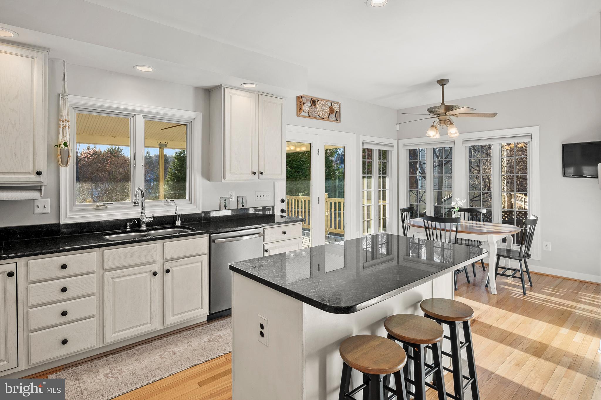 KINGS BRIDGE - Residential