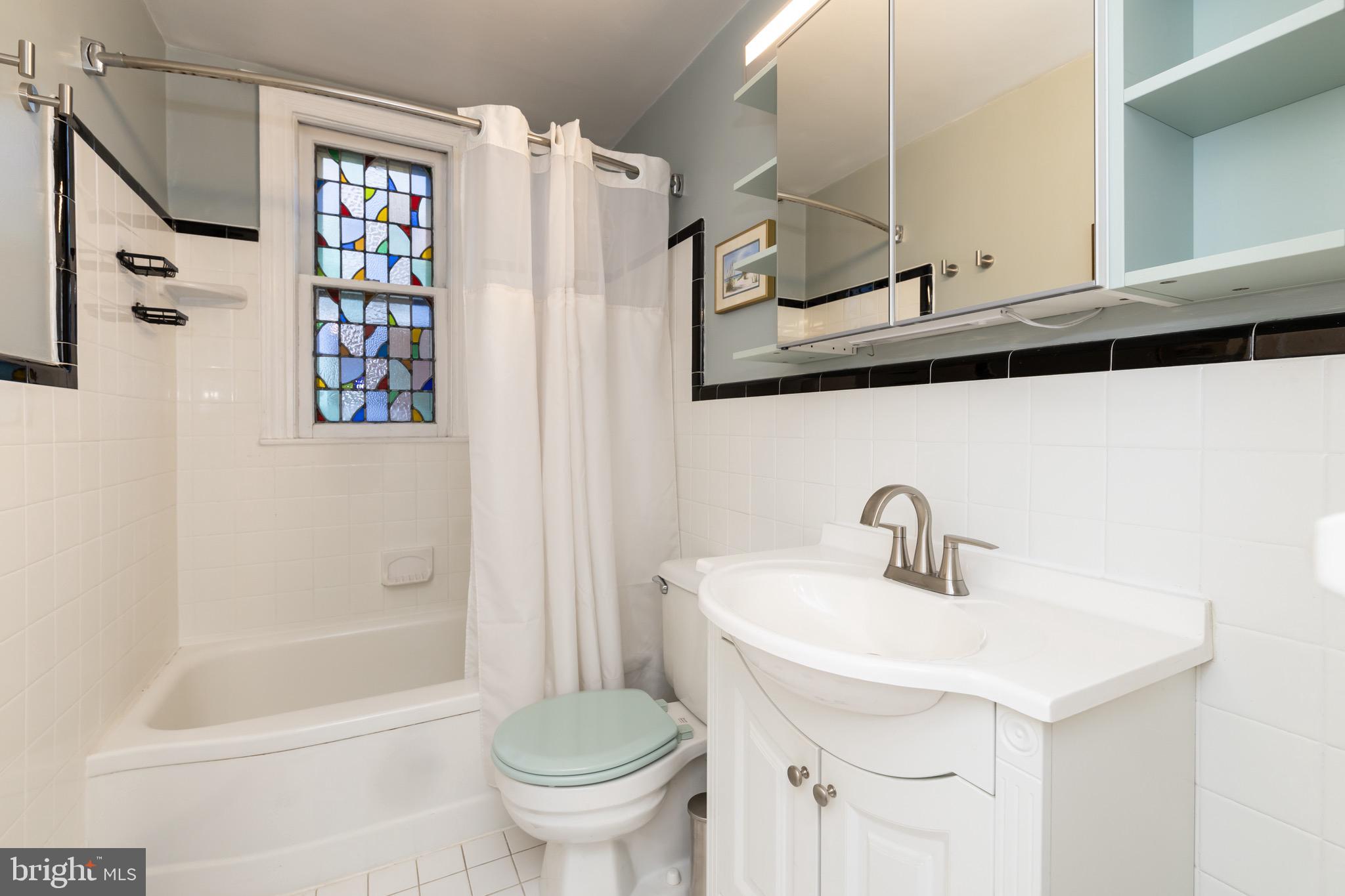 MANOA - Residential Lease