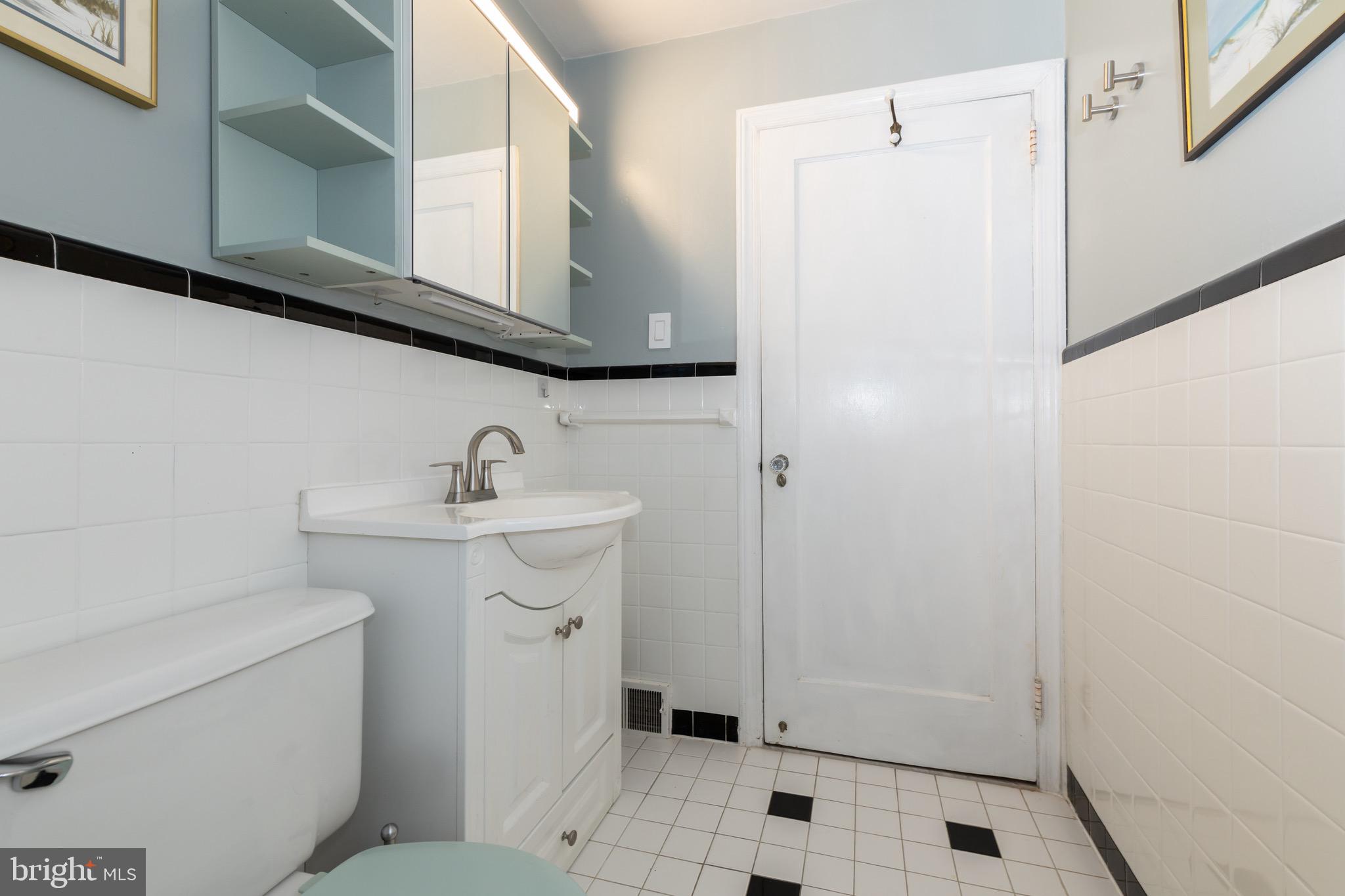 MANOA - Residential Lease