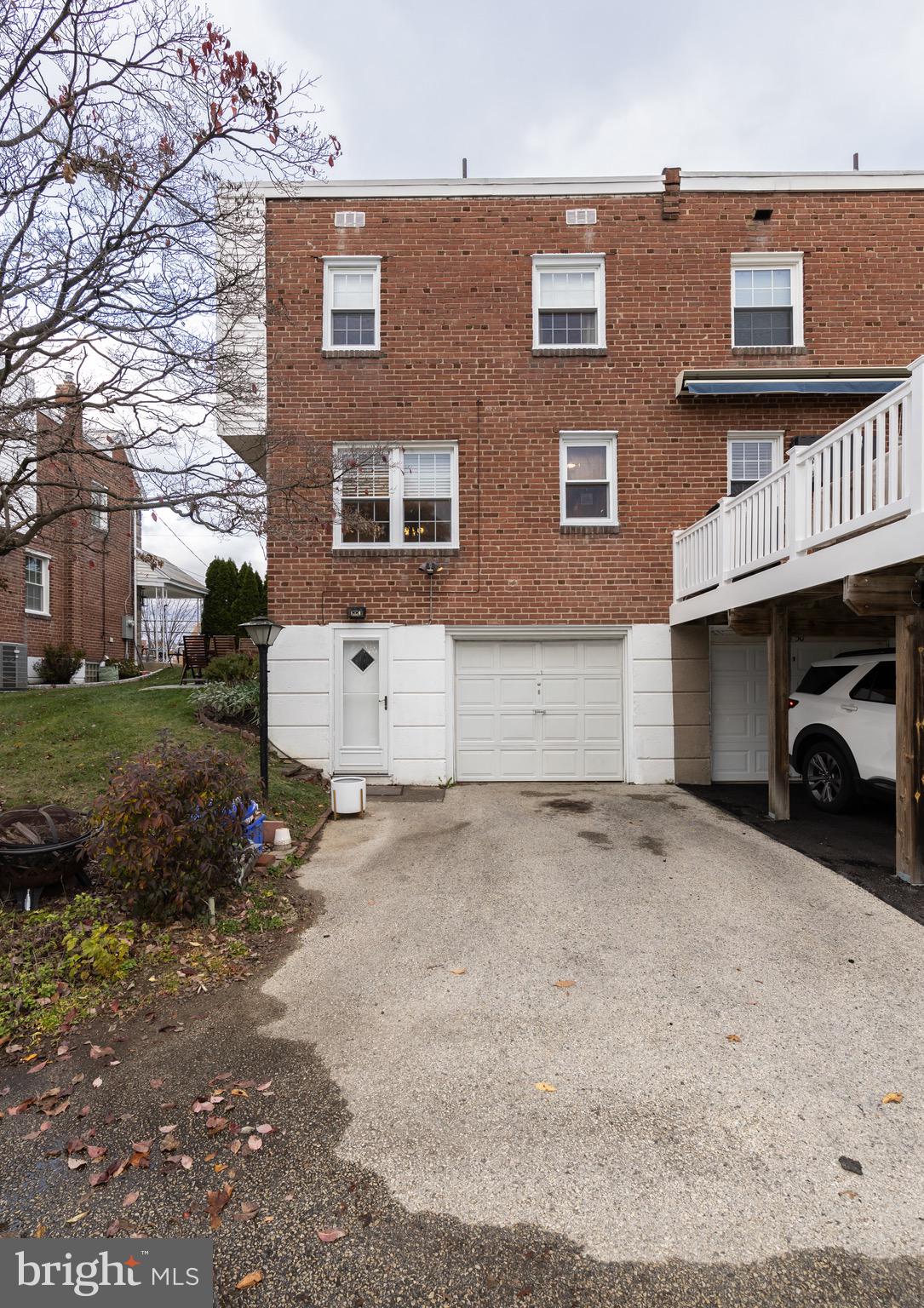 MANOA - Residential Lease