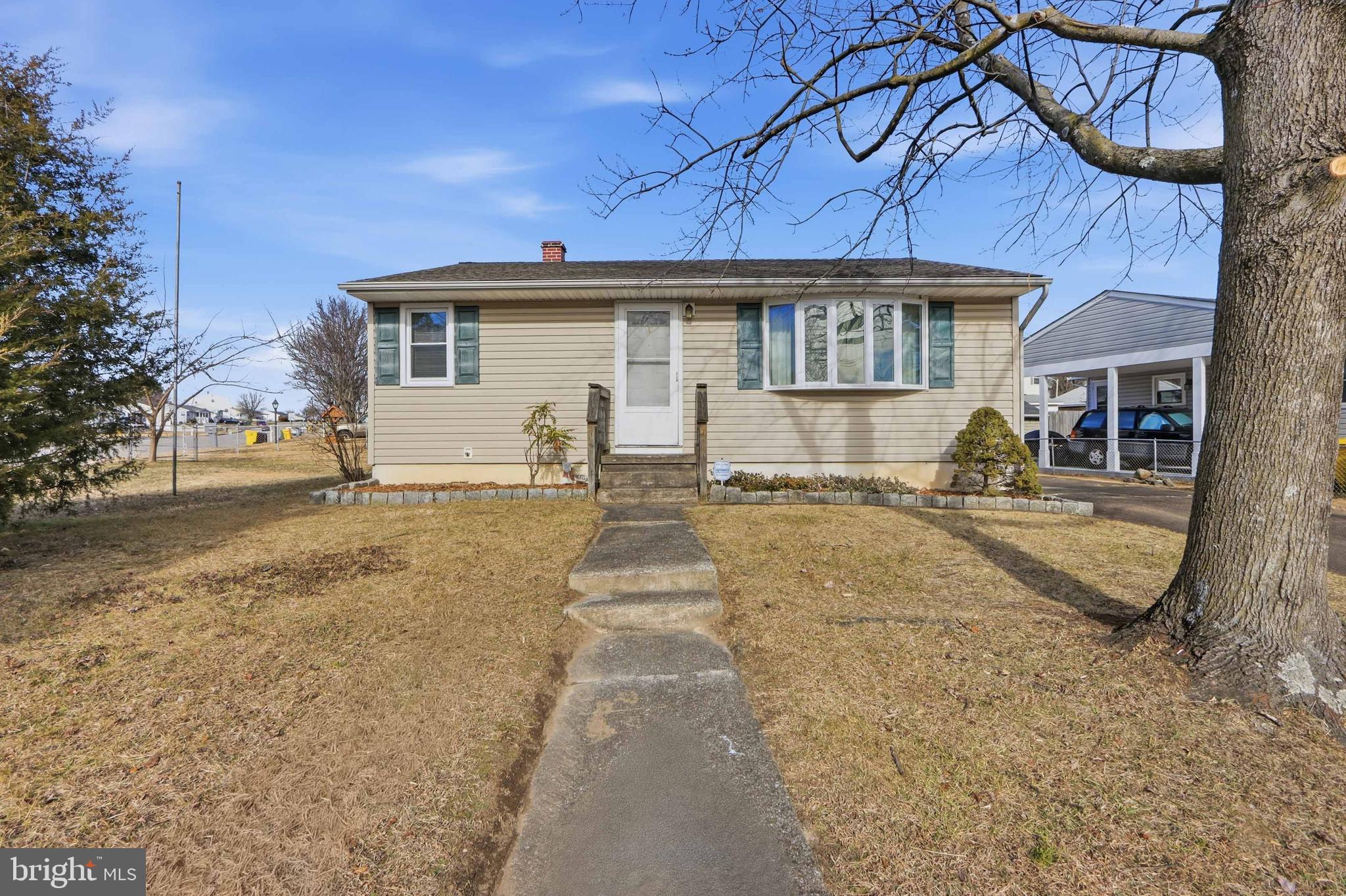 812 CEDAR BRANCH DRIVE