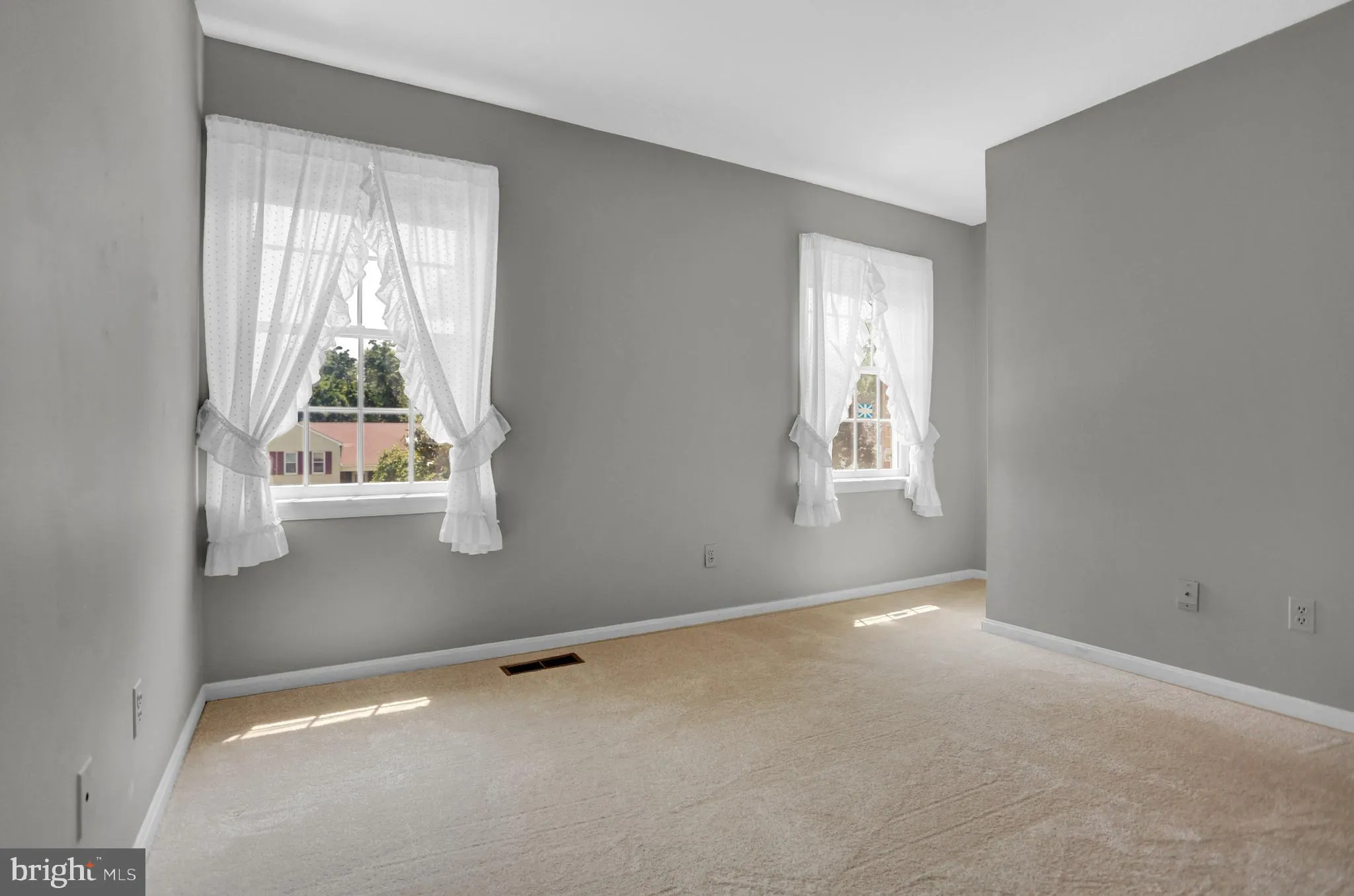 Lutherville Timonium, Maryland 21093, United States, 4 Bedrooms Bedrooms, ,4 BathroomsBathrooms,Residential,Coming Soon,162999