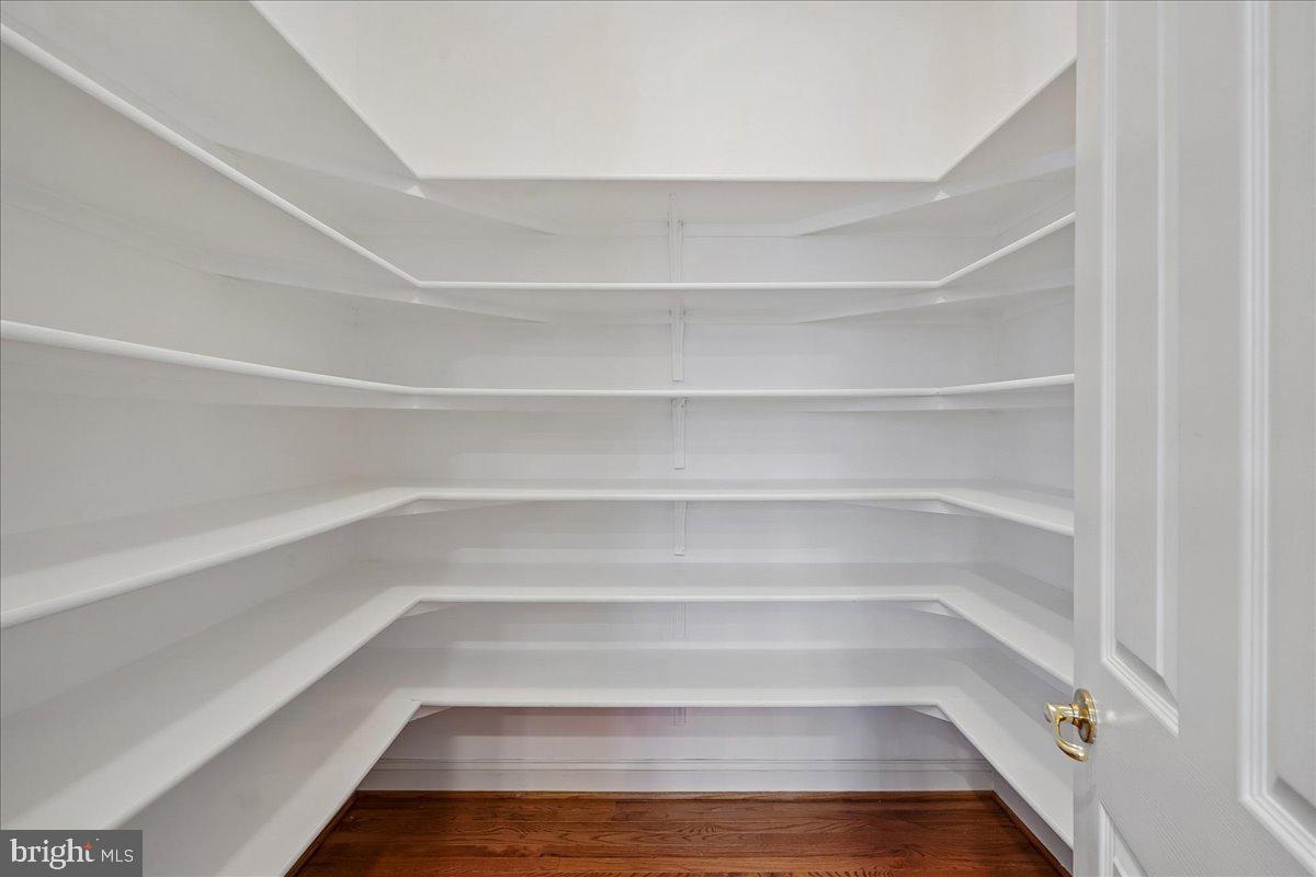 BROADOAK - Residential