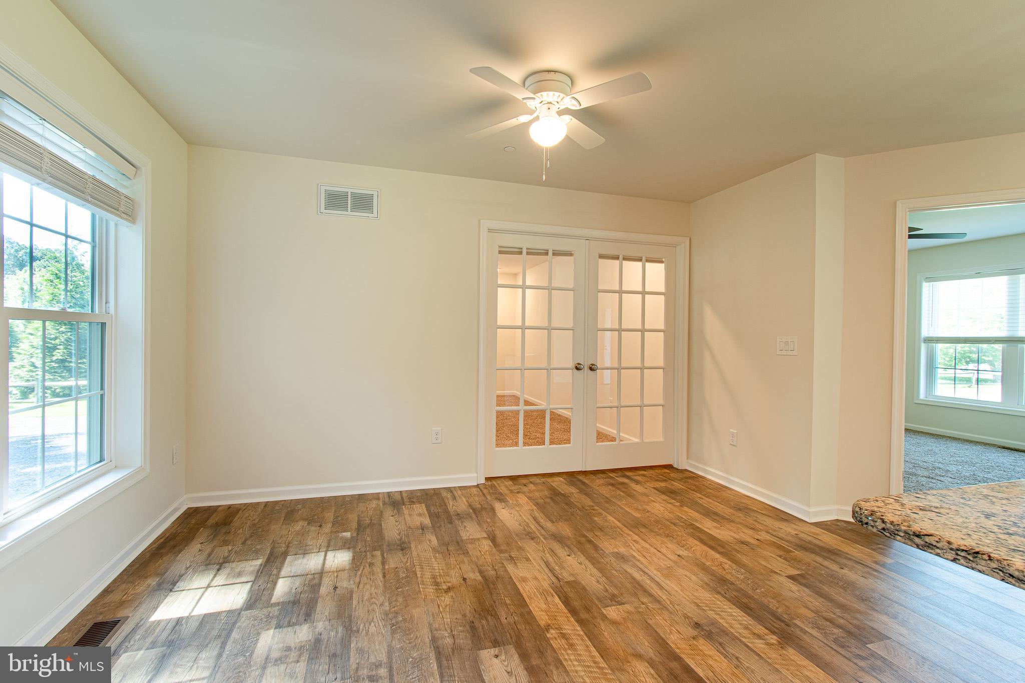 SHERWOOD LANDING - Residential