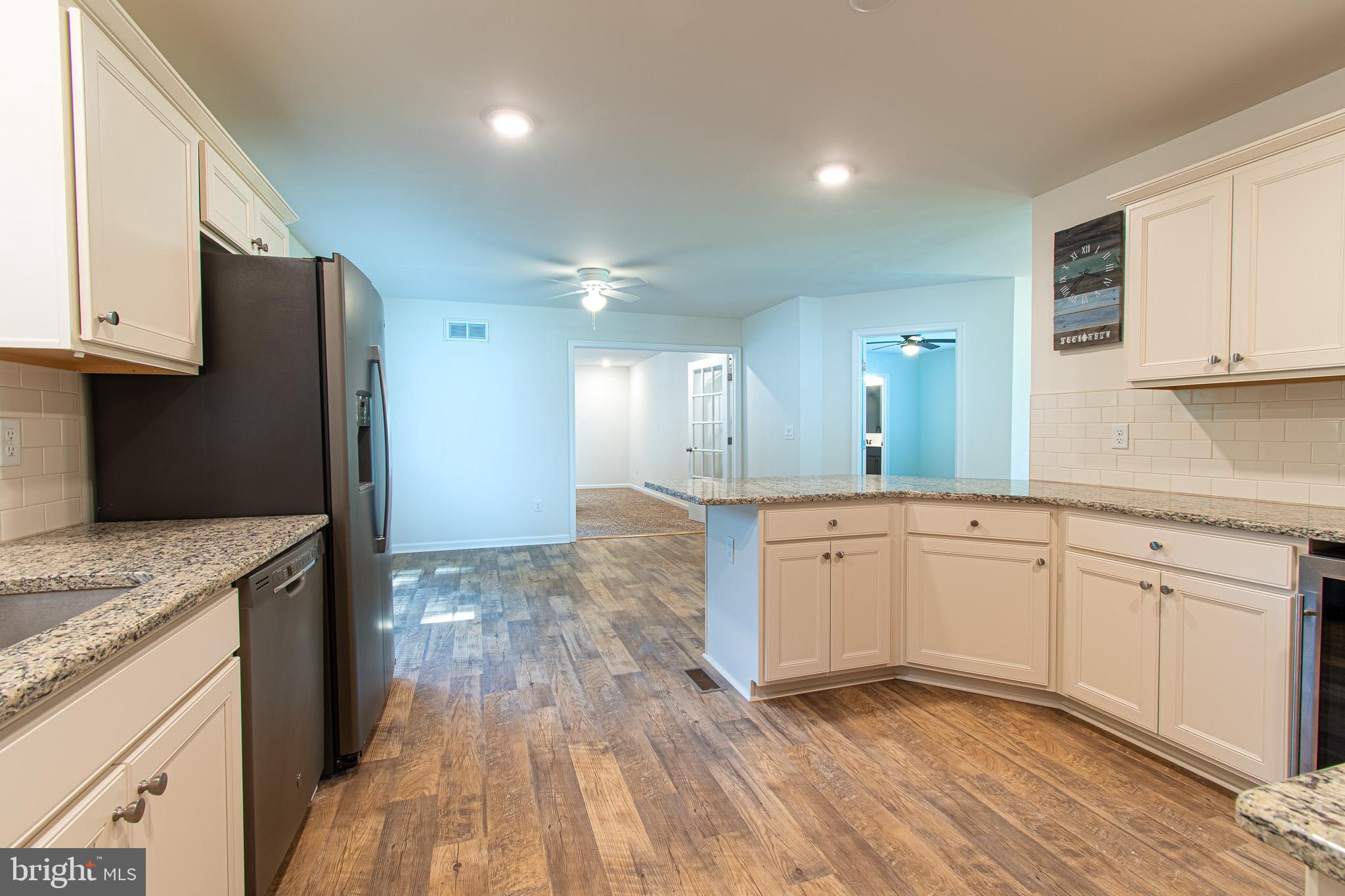 SHERWOOD LANDING - Residential