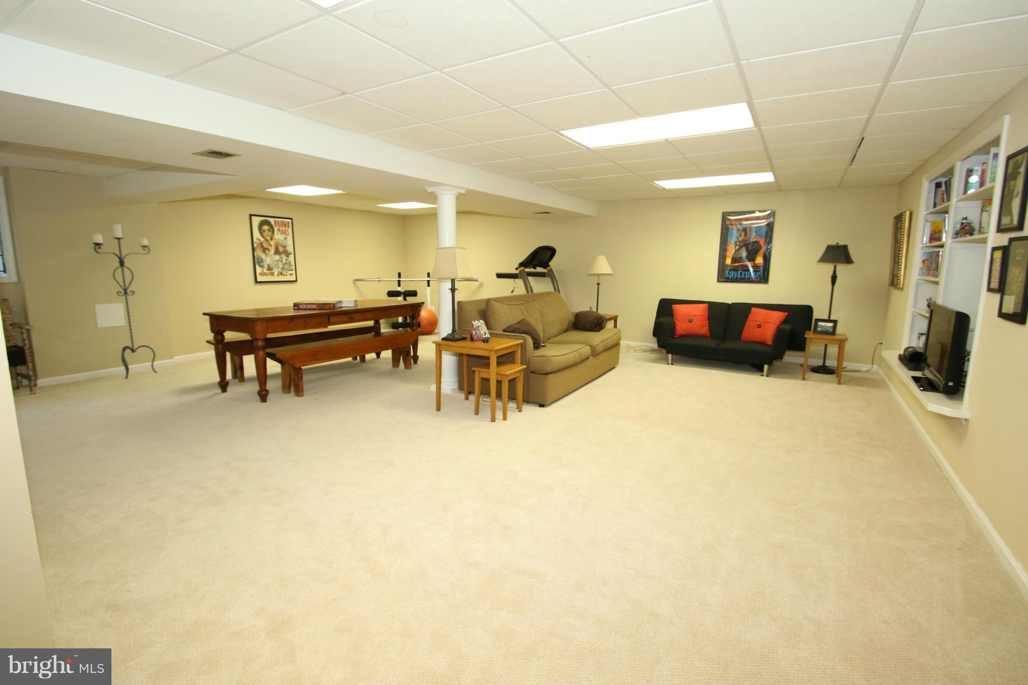 KINGS HUNDRED - Residential