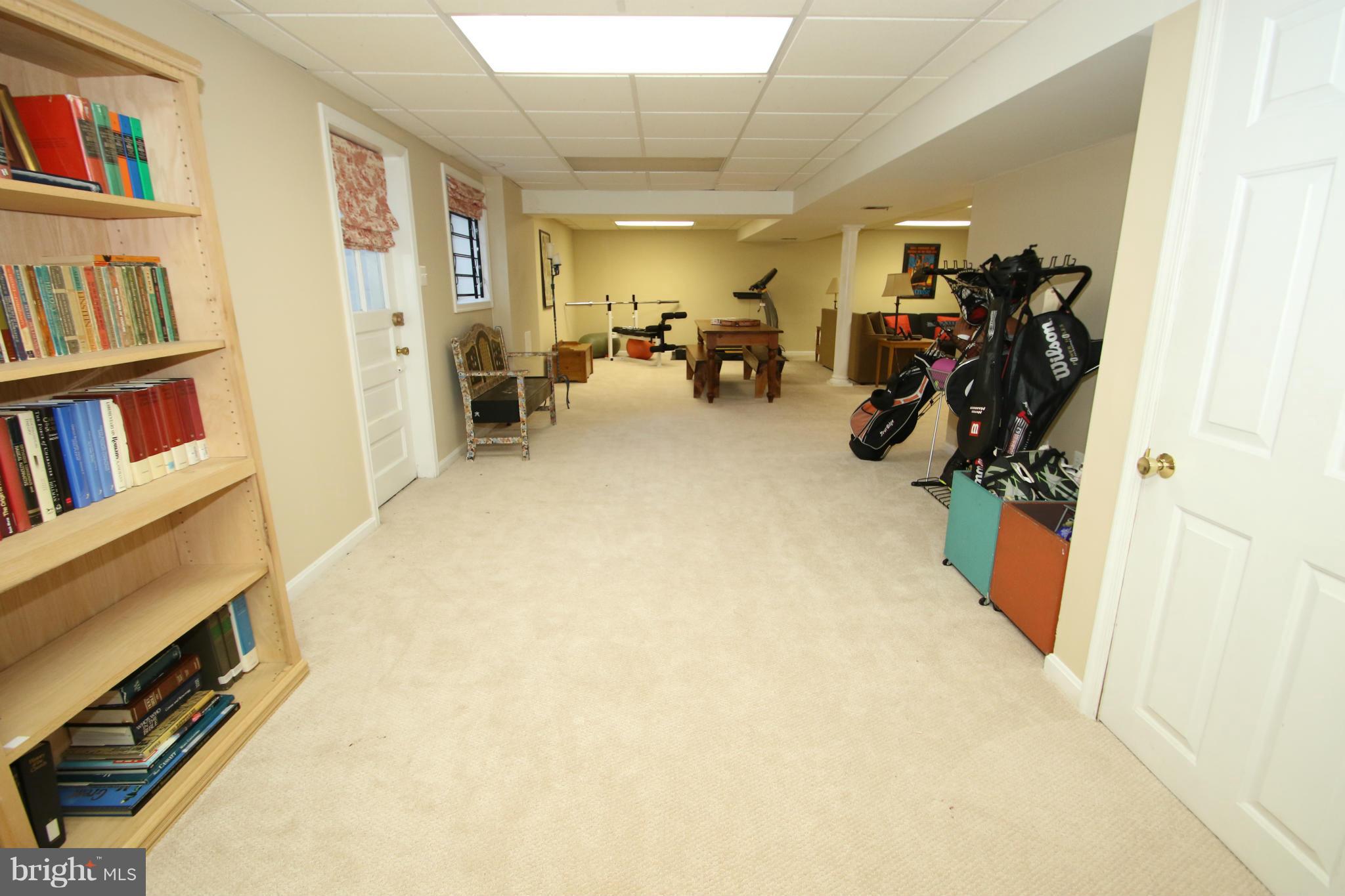 KINGS HUNDRED - Residential