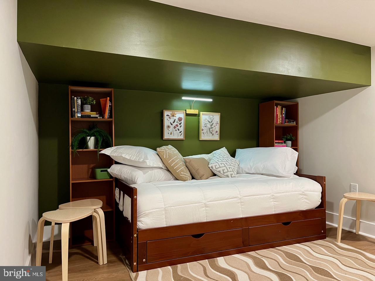 HIGHLANDTOWN - Residential