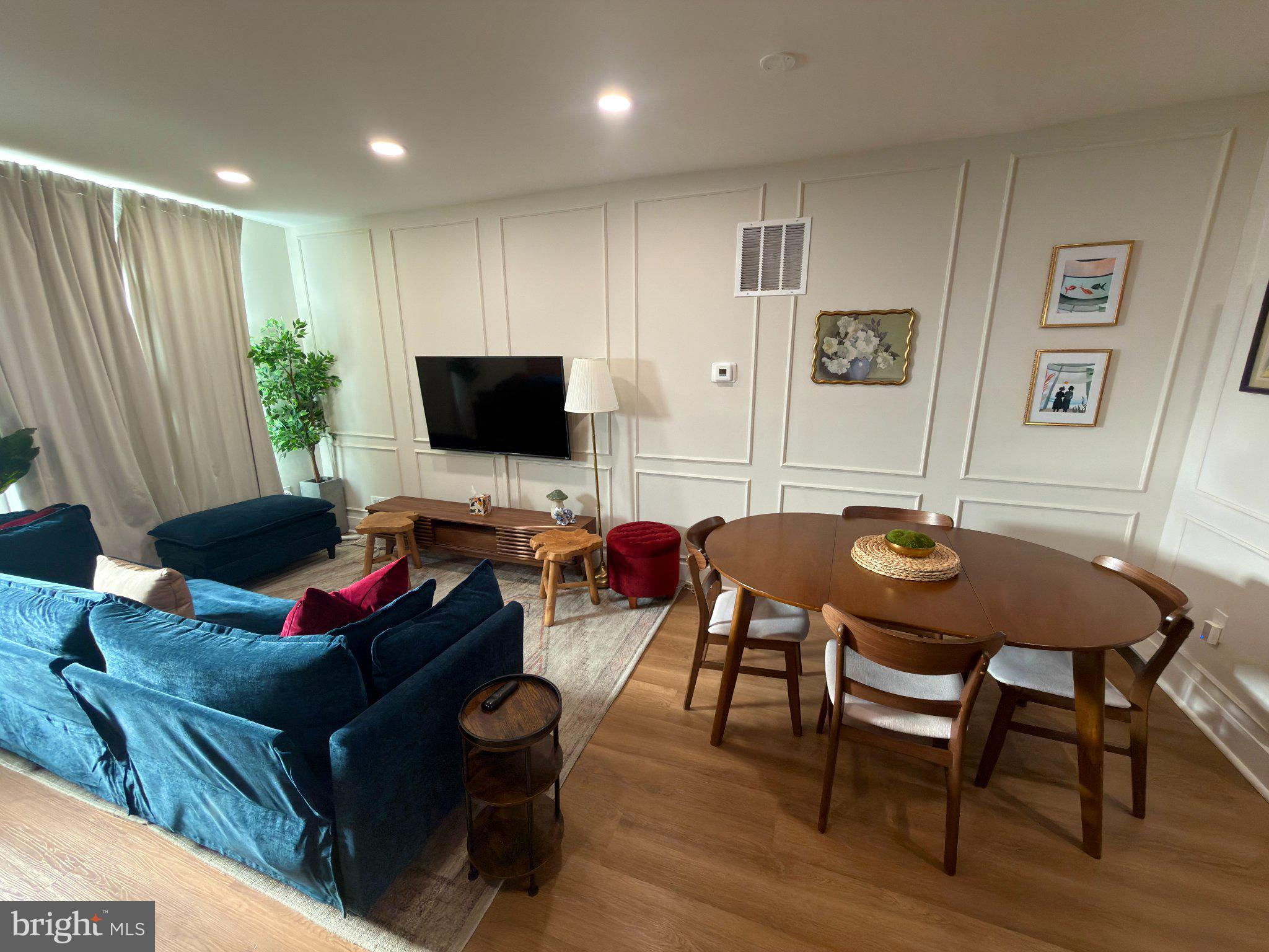 HIGHLANDTOWN - Residential