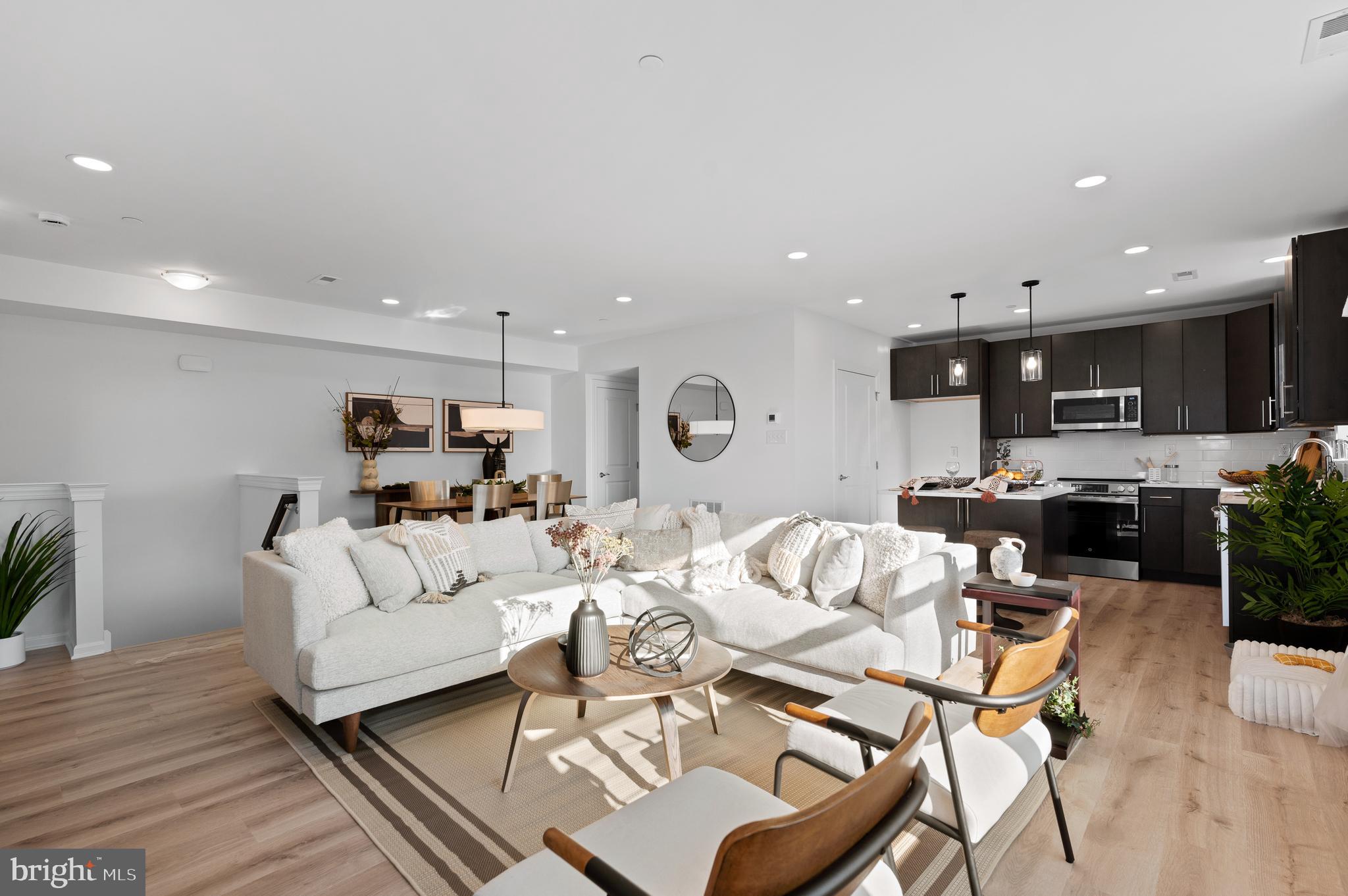 ARBOR PLACE - Residential