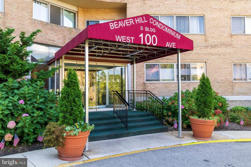 Fabulous location where views abound from Juliette's  balcony!. new flooring thoughout. Spacious and bright rooms with an abundance of closets and space. Wonderful open floor plan, ceramic tile bath, additional storage in the building. You will marvel at the feeling of a ranch home rather than an apartment. But all the bonuses of living in a wonderful building with a dfoor-person to monitor deliveries and visitors, etc.  You can walk to the train or little shops in the wonderful boro of Jenkintown including a movie theatre.  Small town living in the feel of a 5* hotel. there is a pool and a gym and if you want to participate social events. Owning your own place without the hassel of homeownership... the best of all worlds can be yours.