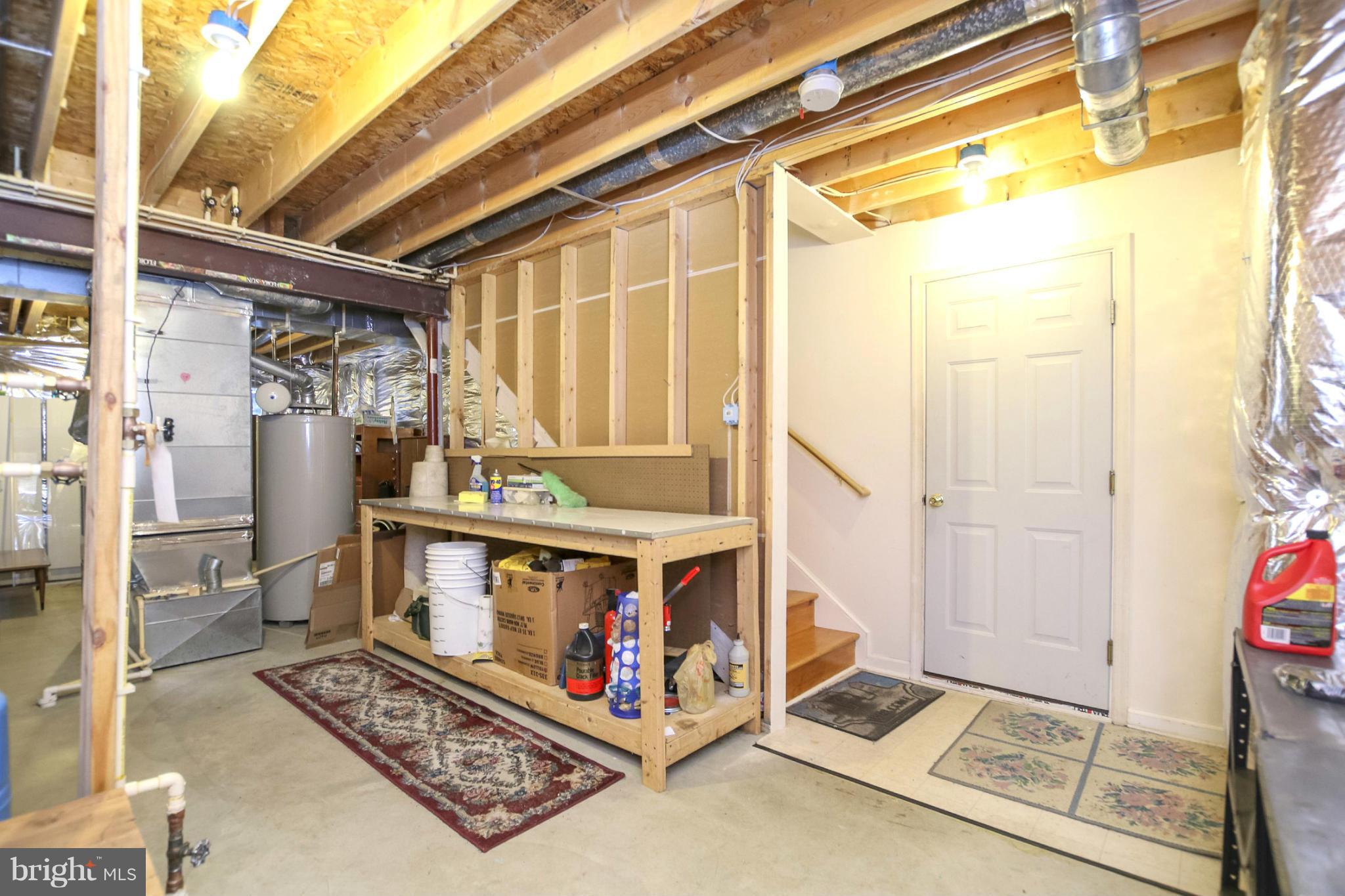 JONATHANS LANDING - Residential