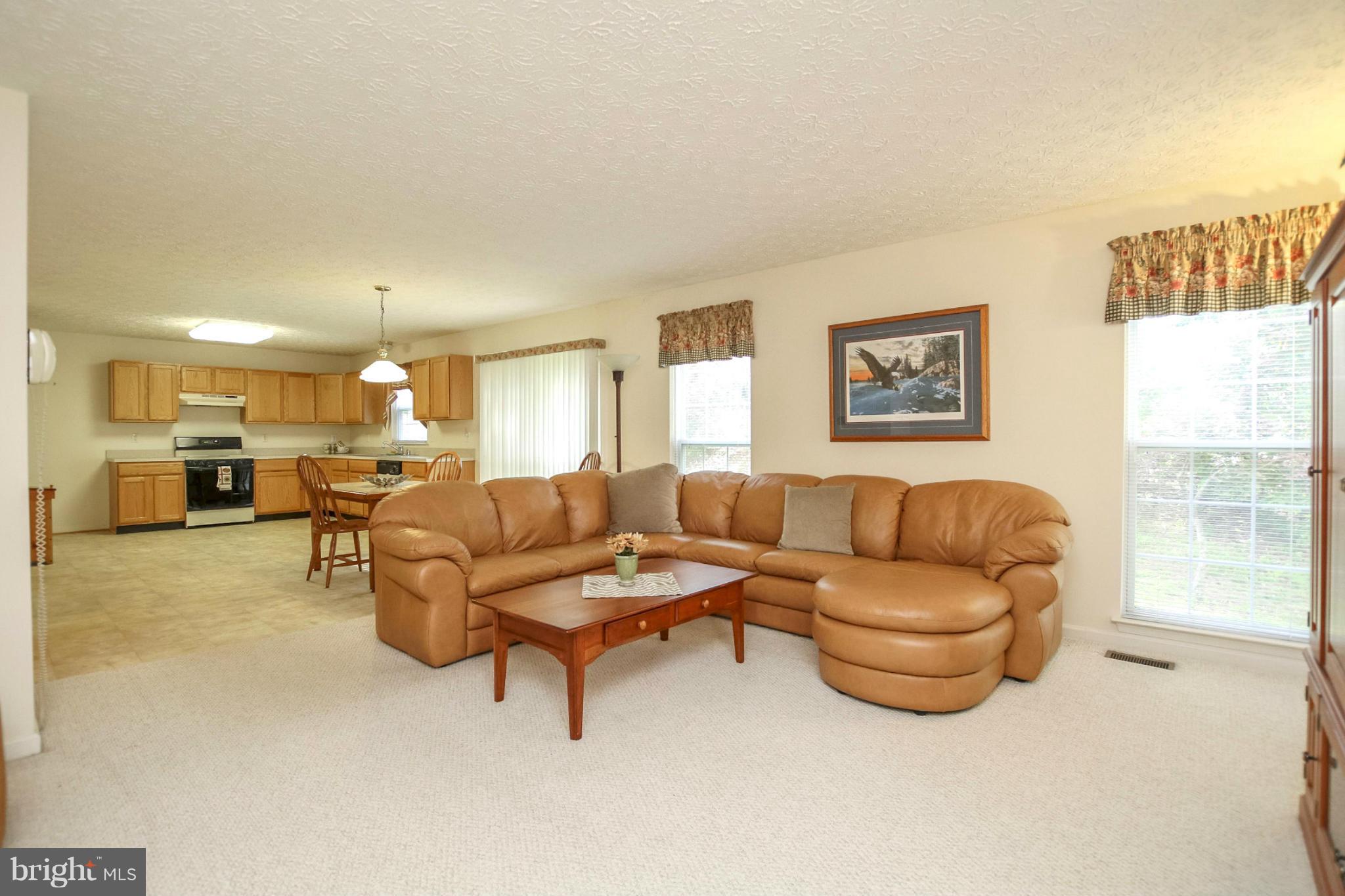 JONATHANS LANDING - Residential