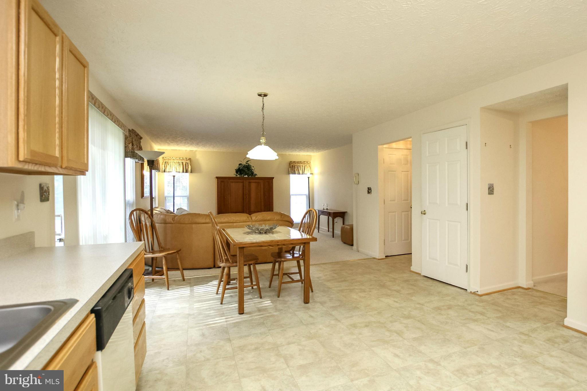 JONATHANS LANDING - Residential