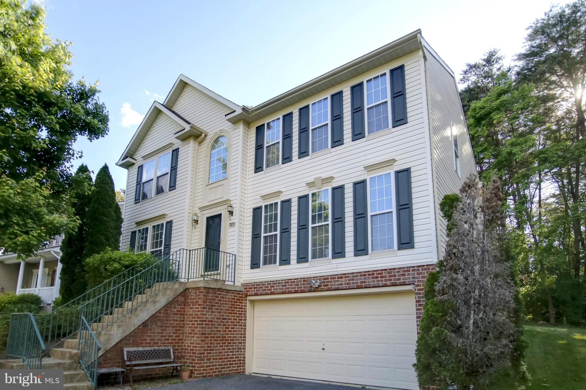 JONATHANS LANDING - Residential