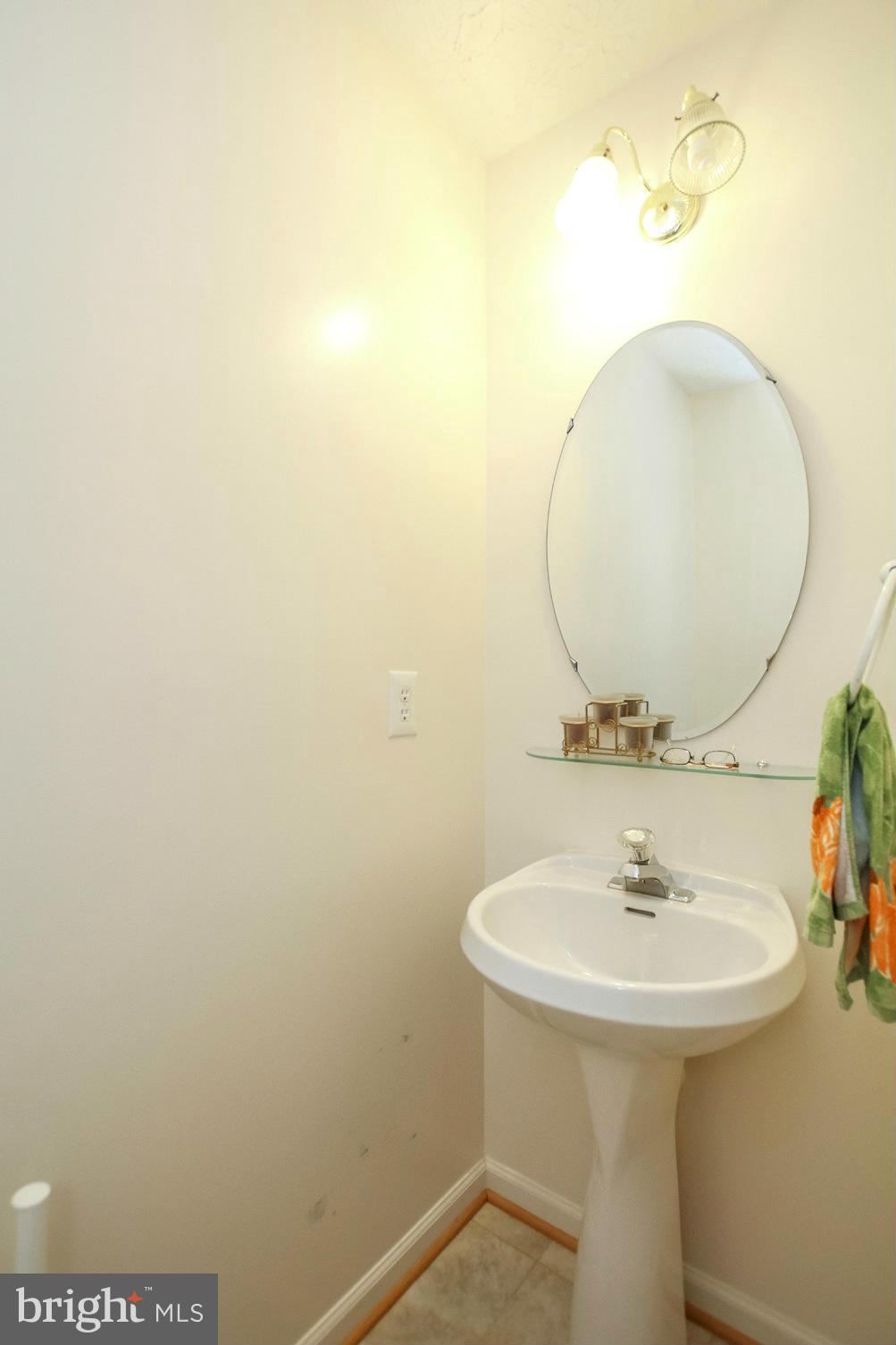 JONATHANS LANDING - Residential