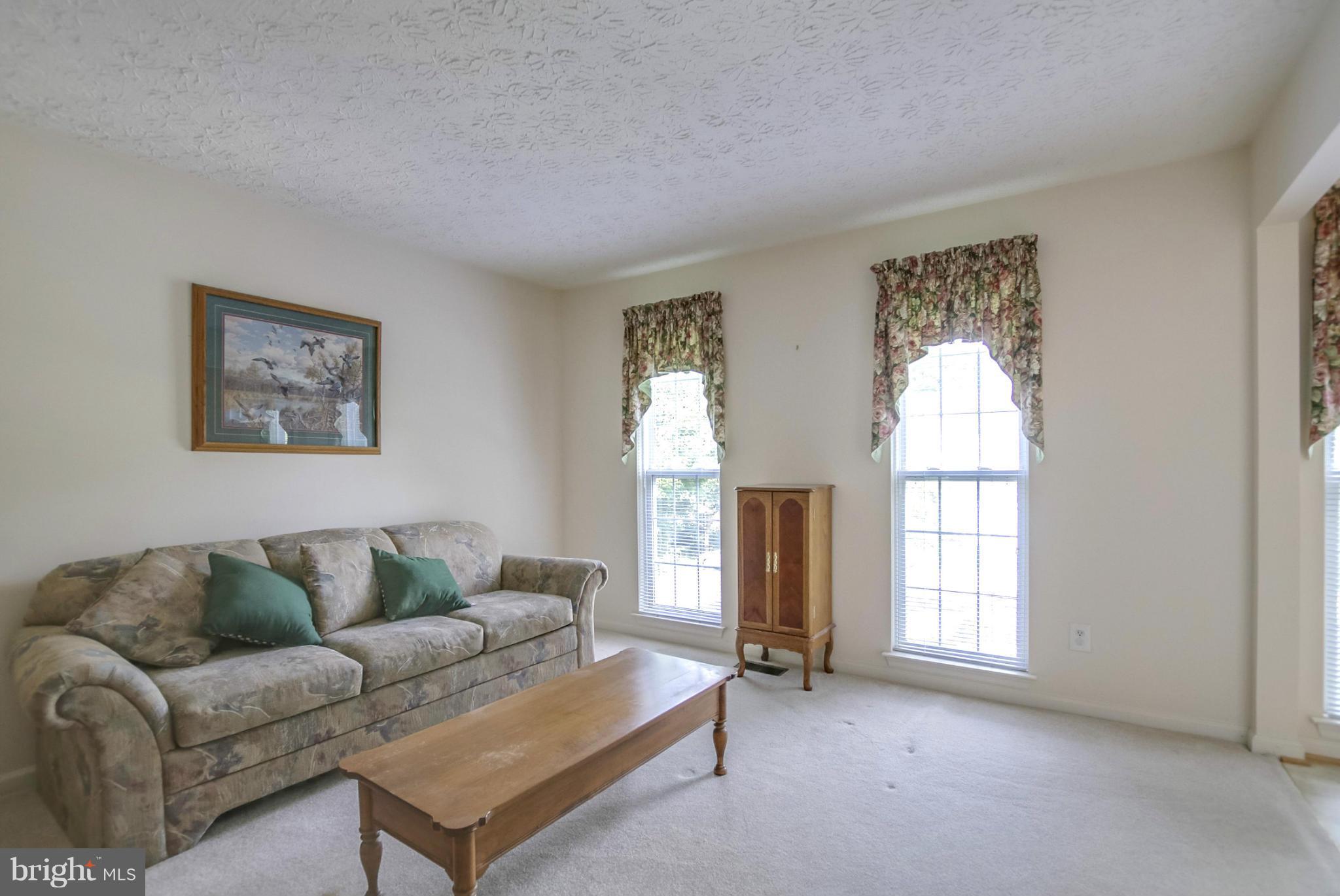 JONATHANS LANDING - Residential