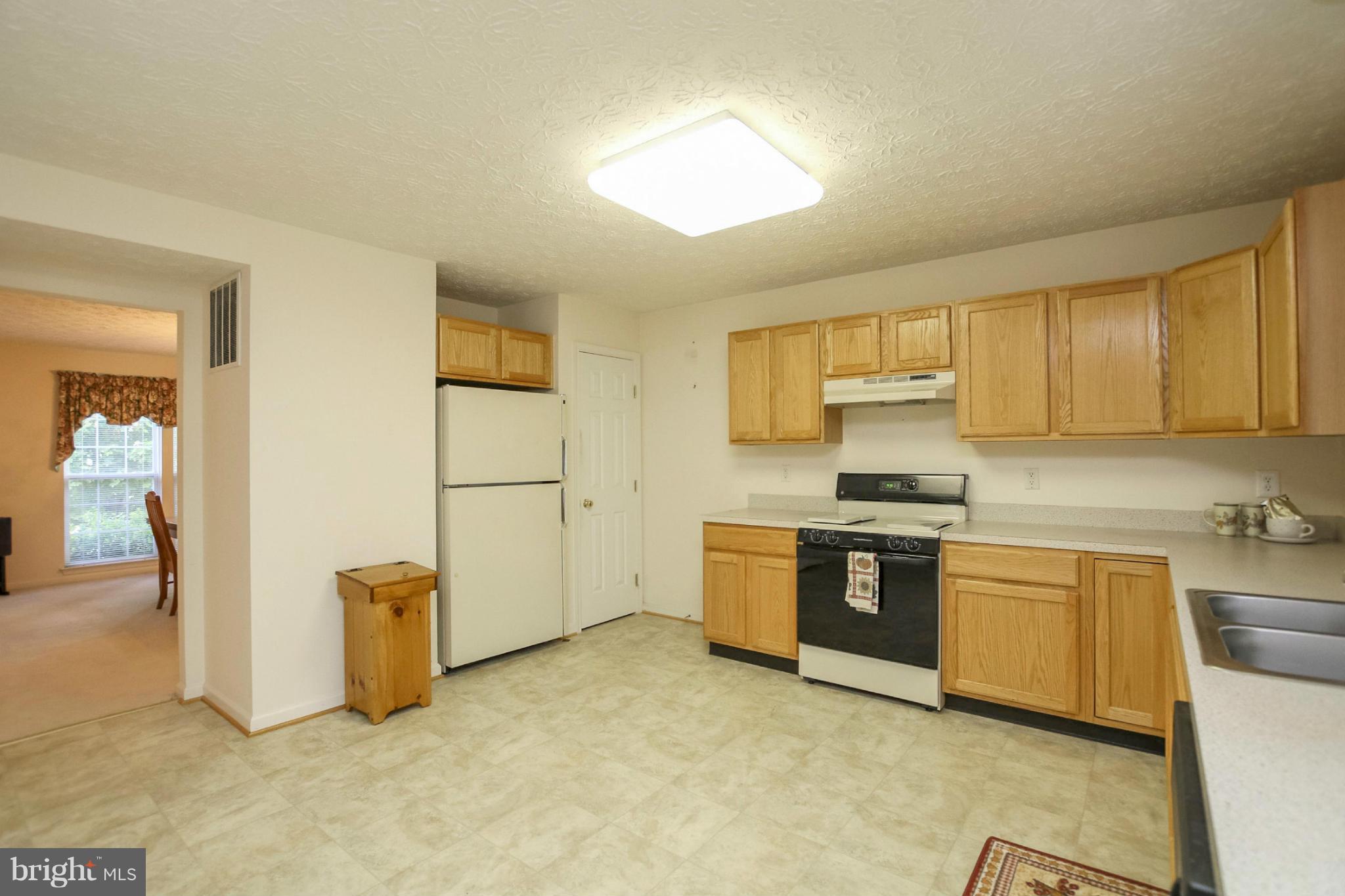 JONATHANS LANDING - Residential