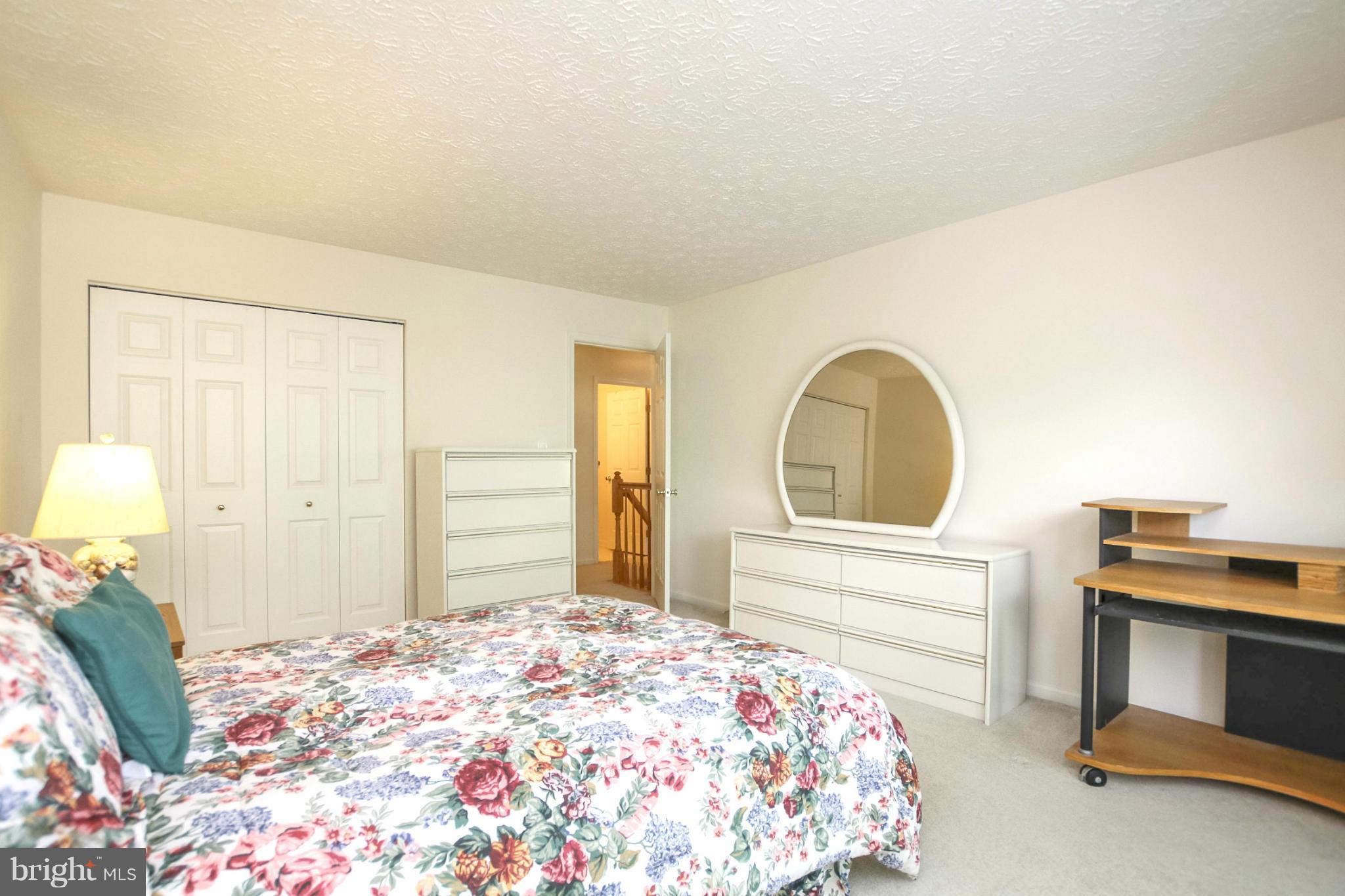 JONATHANS LANDING - Residential