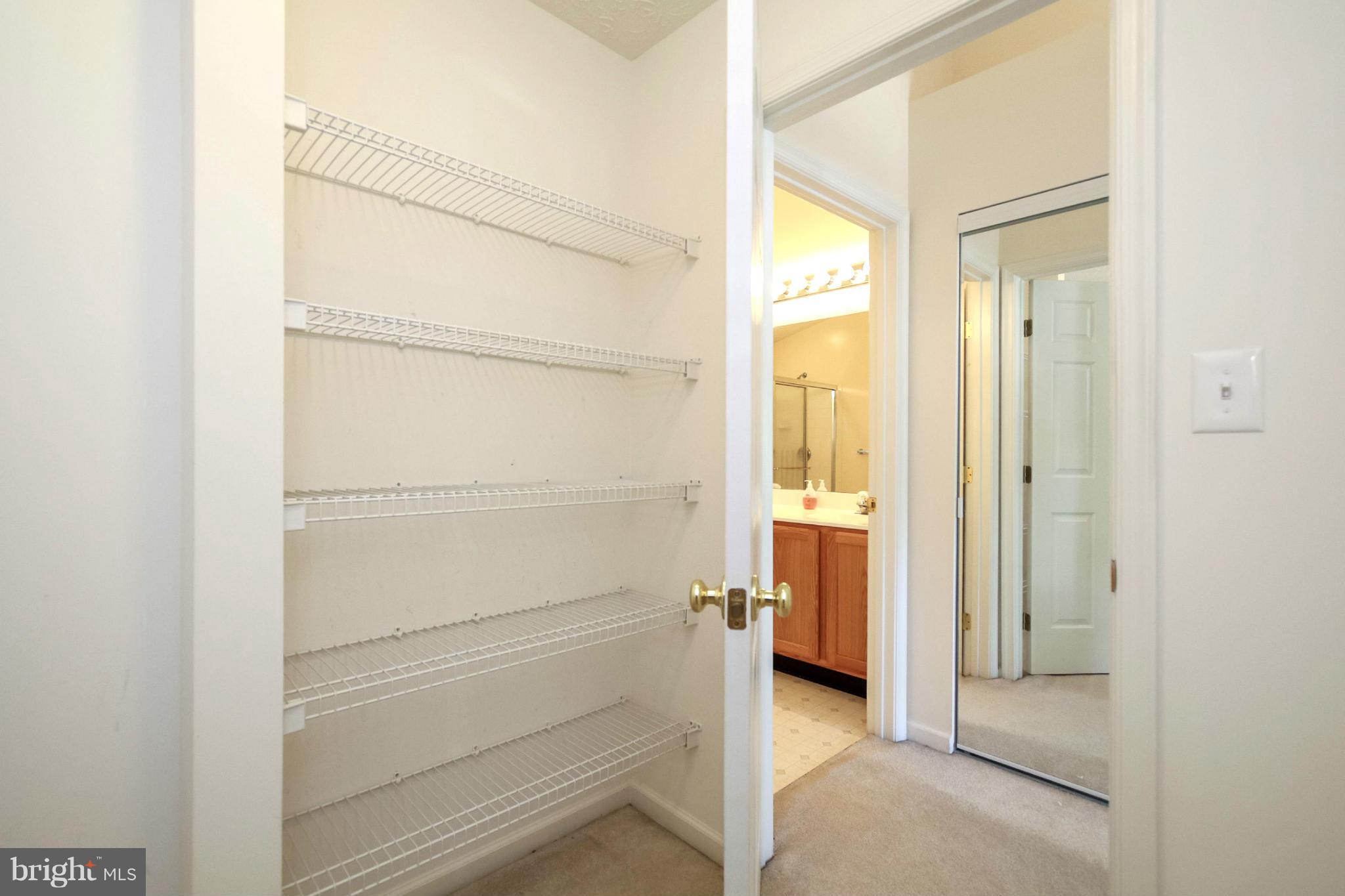 JONATHANS LANDING - Residential