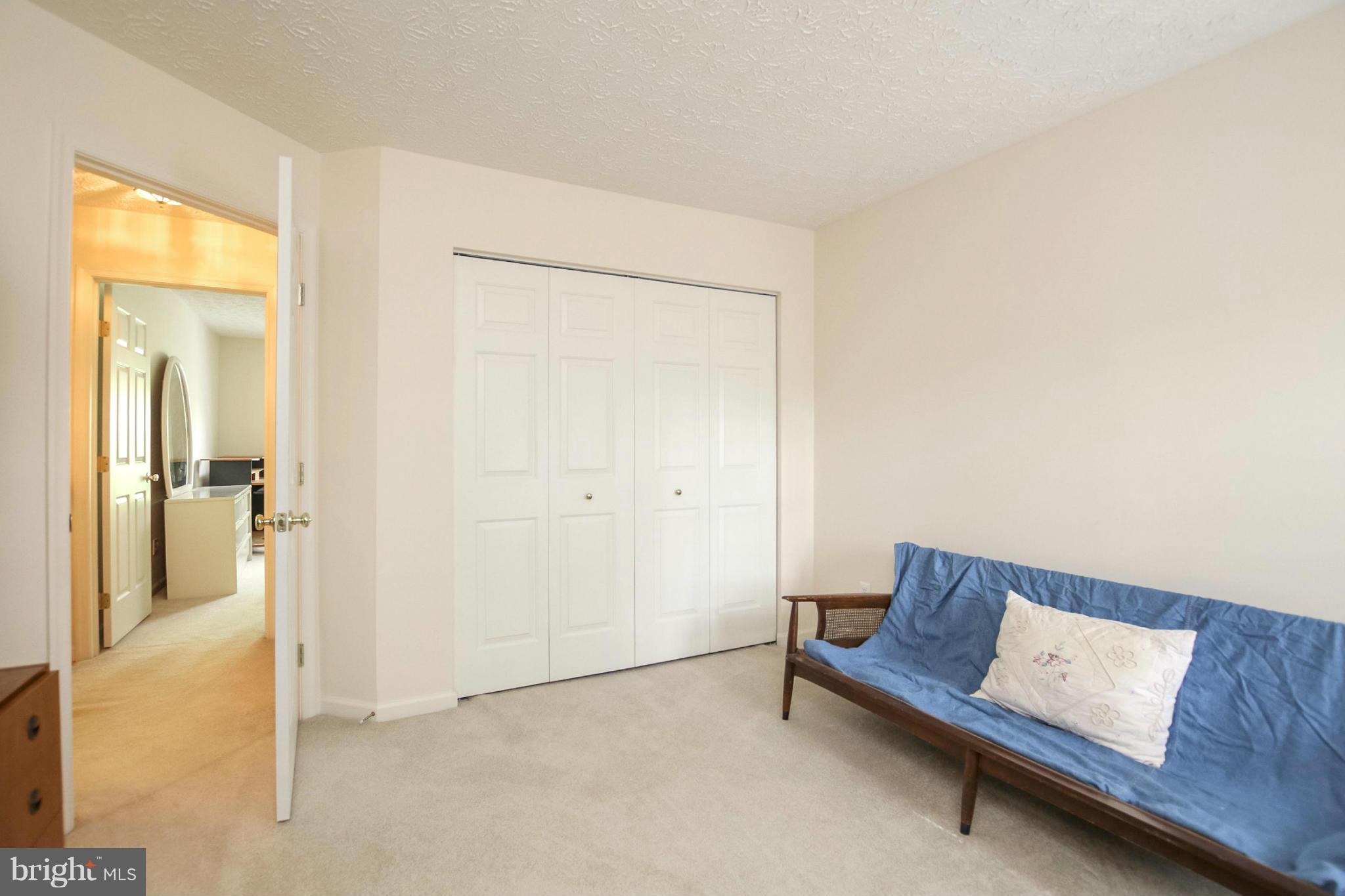 JONATHANS LANDING - Residential